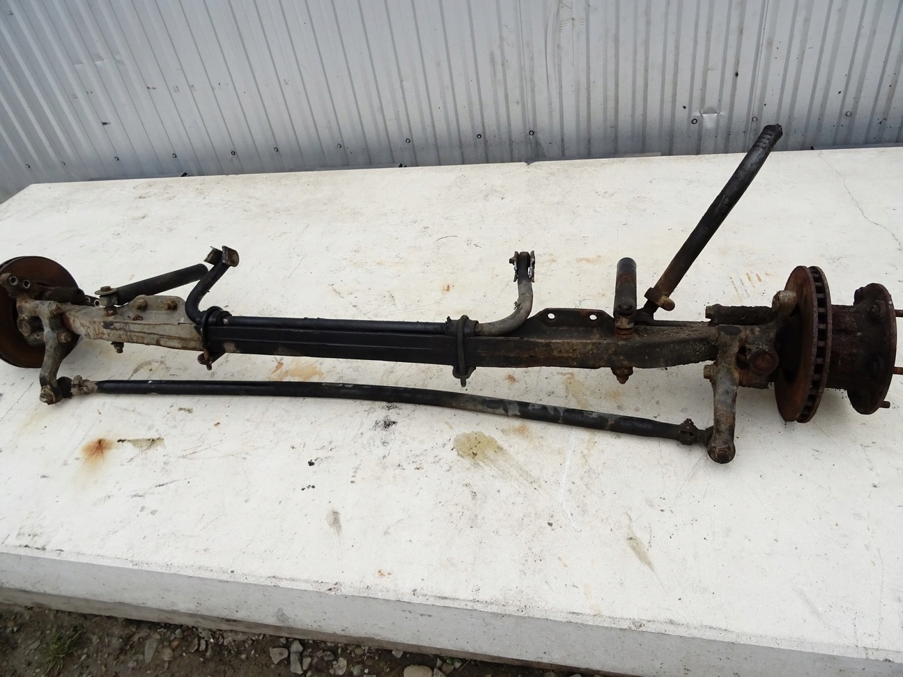 OŚ PRZÓD MERCEDES N Hatchback KM ZAWIESZENIE PRZEDNIA