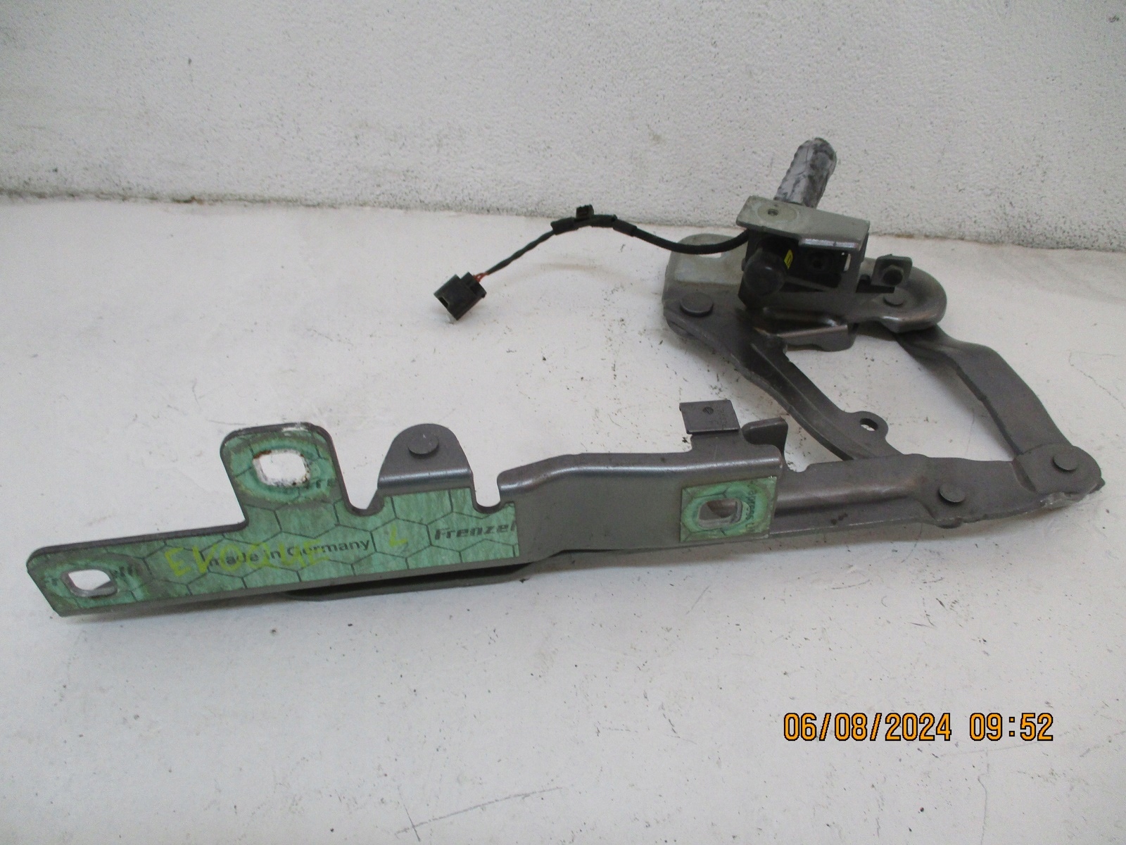 hinge bonnets RANGE ROVER EVOQUE II K8D2-16801-A K8D2-16800-A