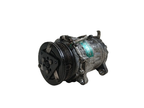 VW POLO III 6N compressor; air conditioning compressor 6N0820803C