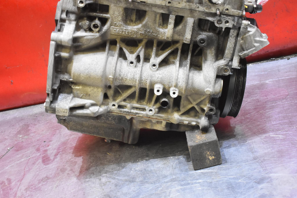 engine DIESEL N47D20C pump 0445010506 BMW E90 E91 2.0 D 143 KM LIFT FILM
