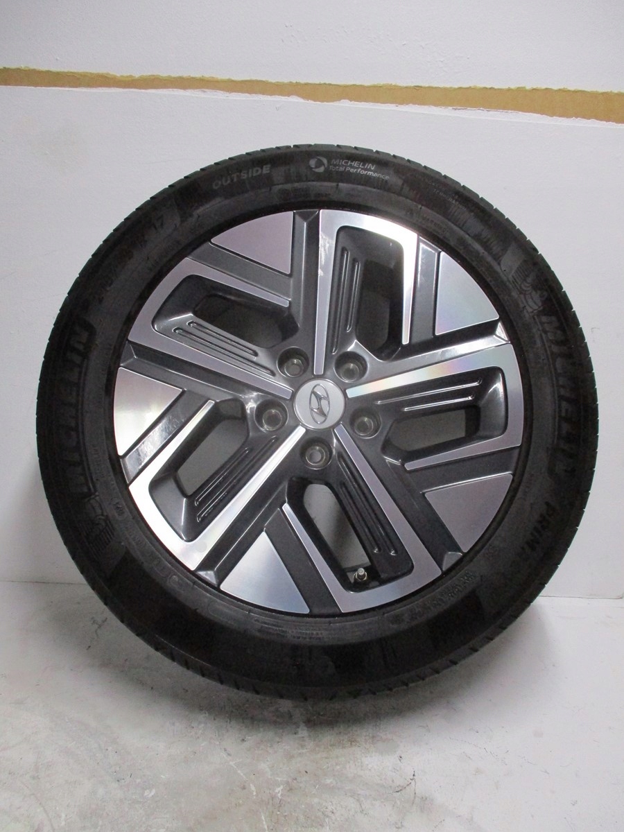 wheels discs tyres HYUNDAI KONA R17 5MM