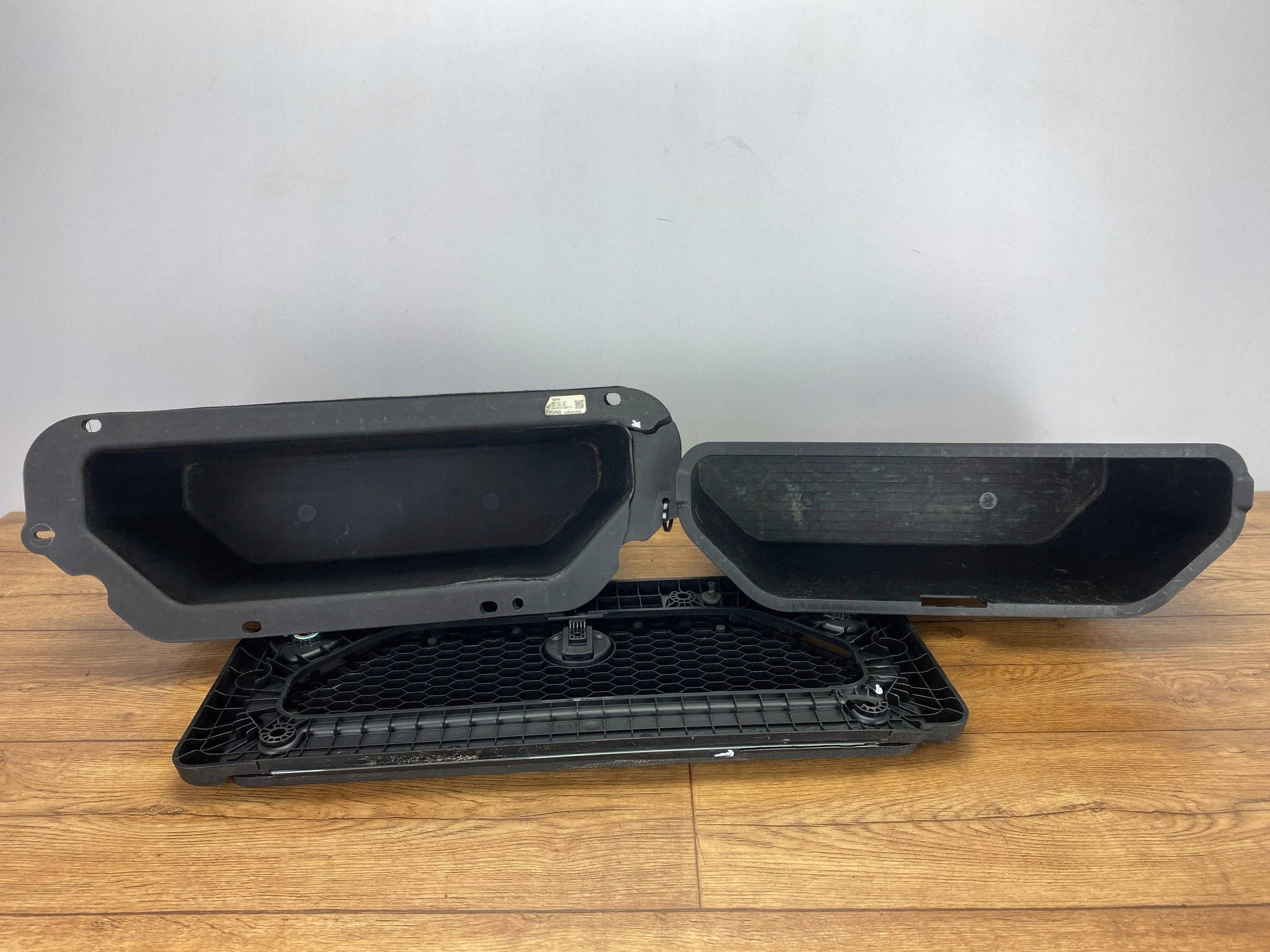 passenger compartment podlogowy kuweta Ram 1500 DT 2019+