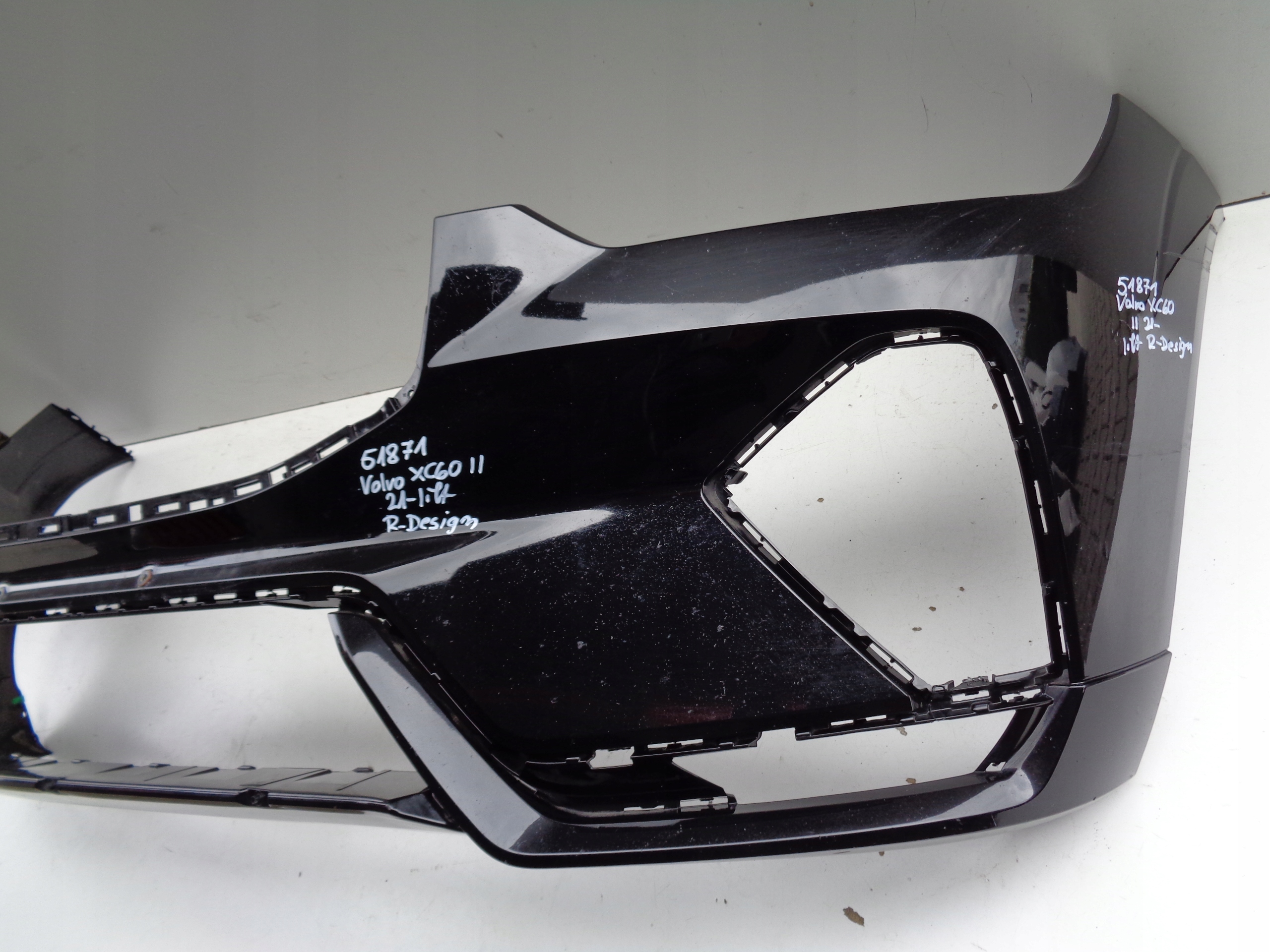front bumper VOLVO XC60 II 21- LIFT R-design NR 51871