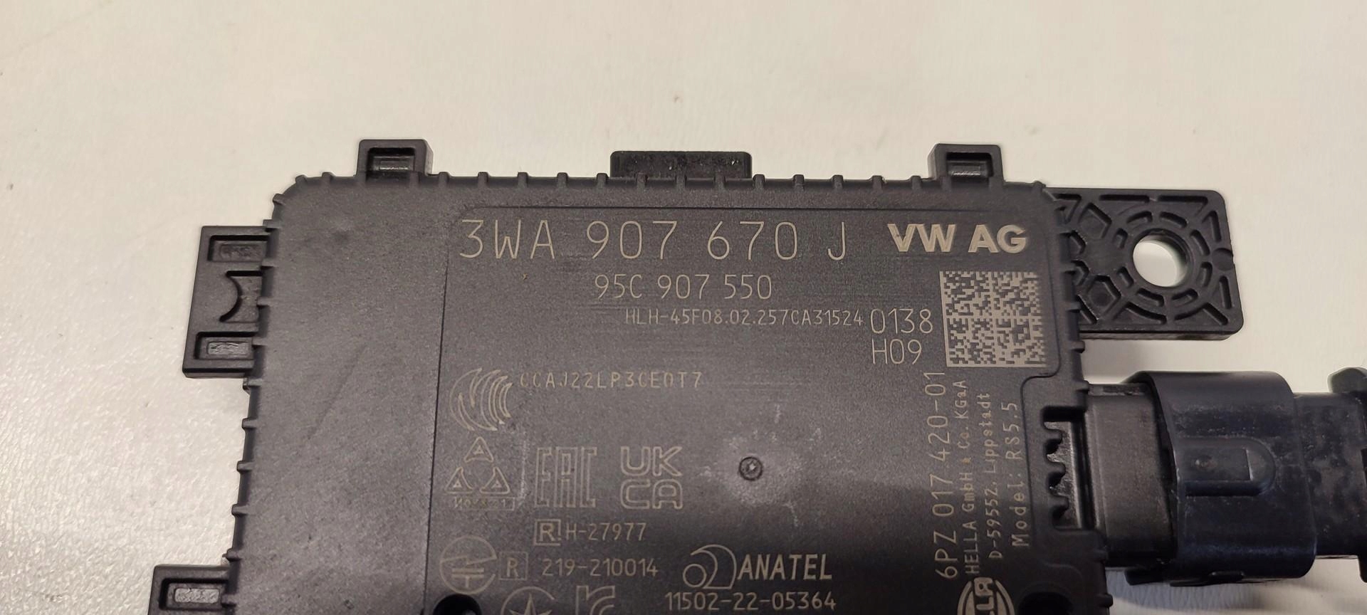 vw TAYRON 3WA907670J