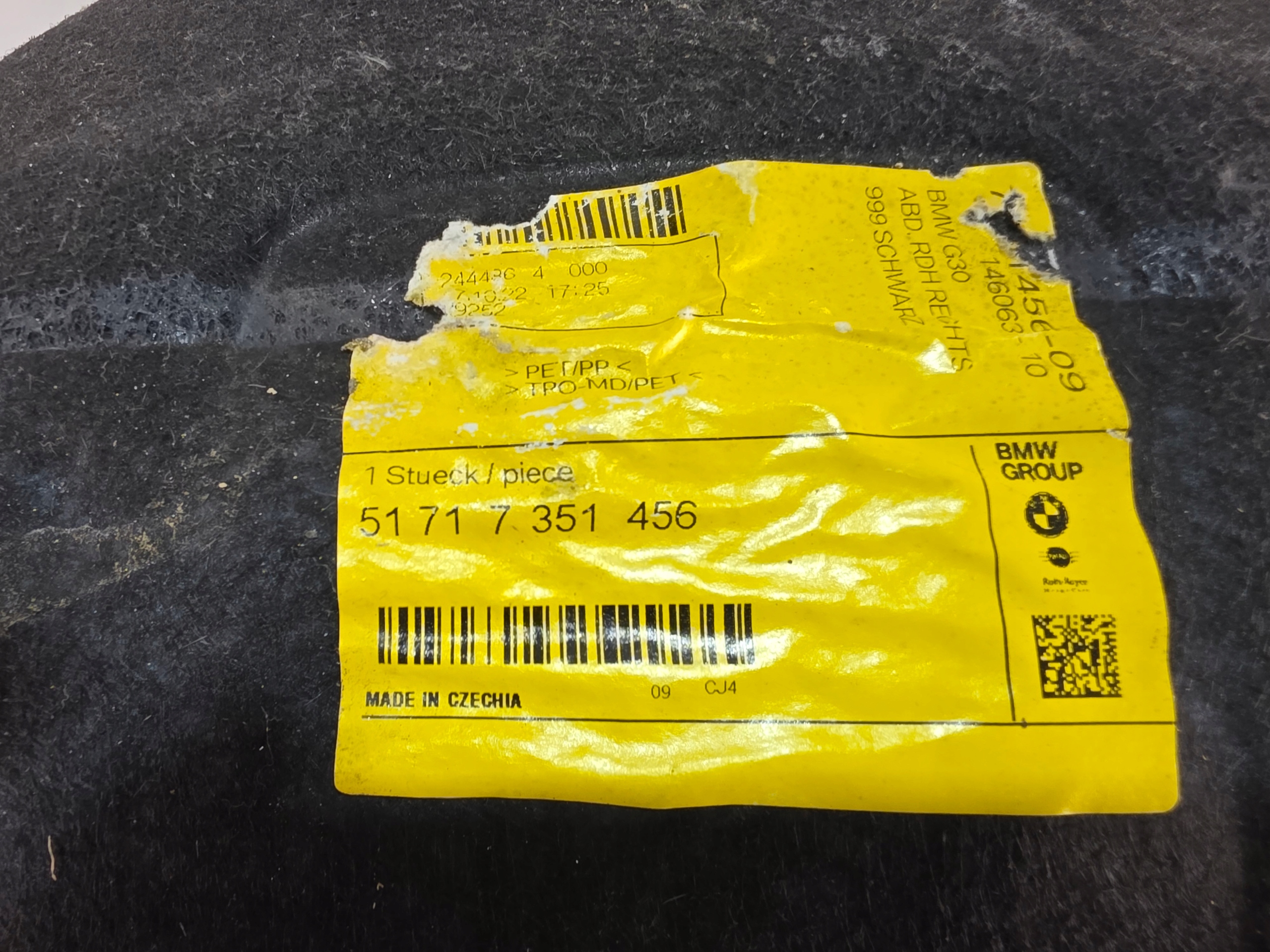 mudguard right rear. BMW G30 LCI 7351456