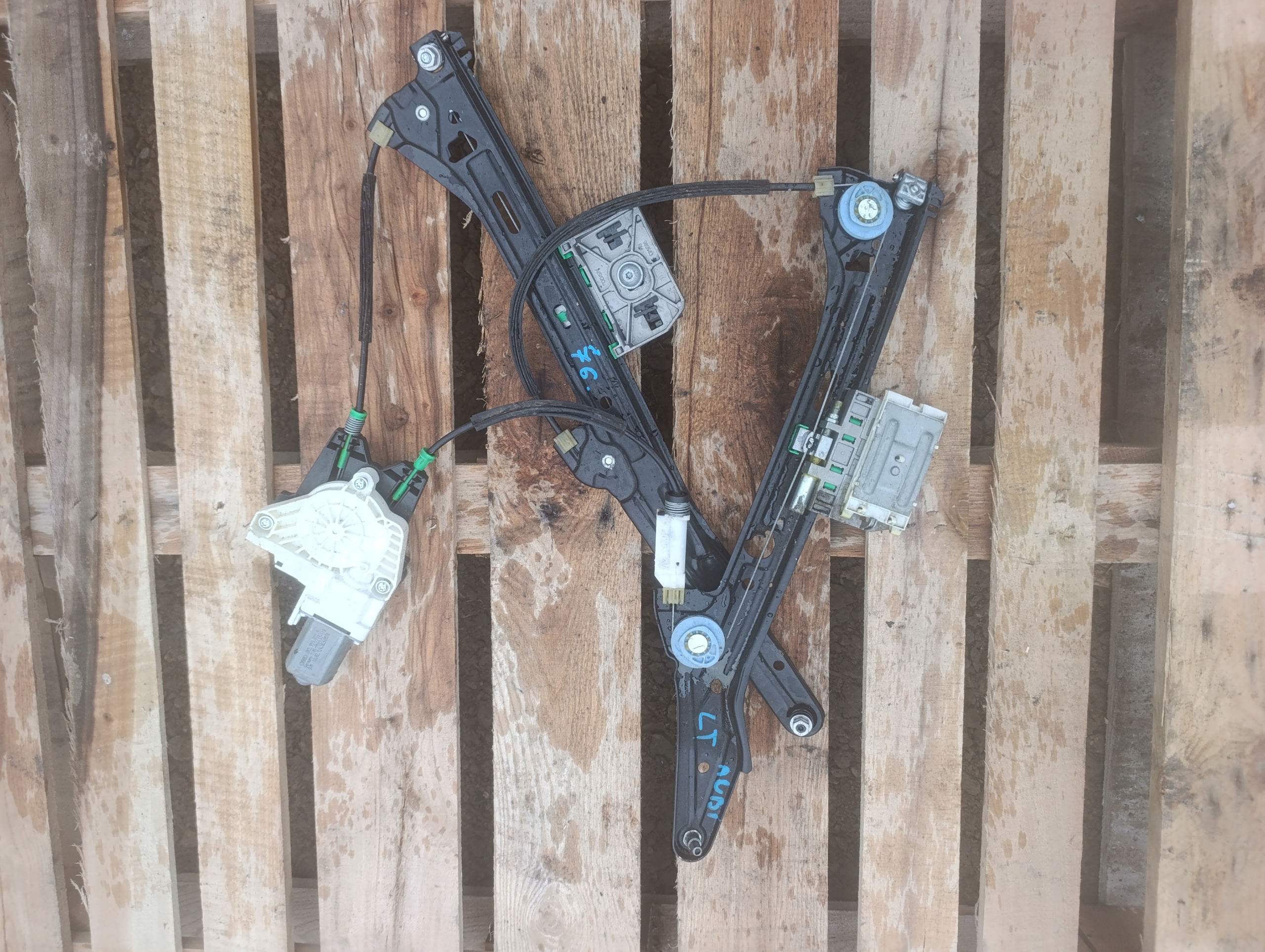 mechanism lift mini motor windows left rear part Audi A4 B8 8K0959802A