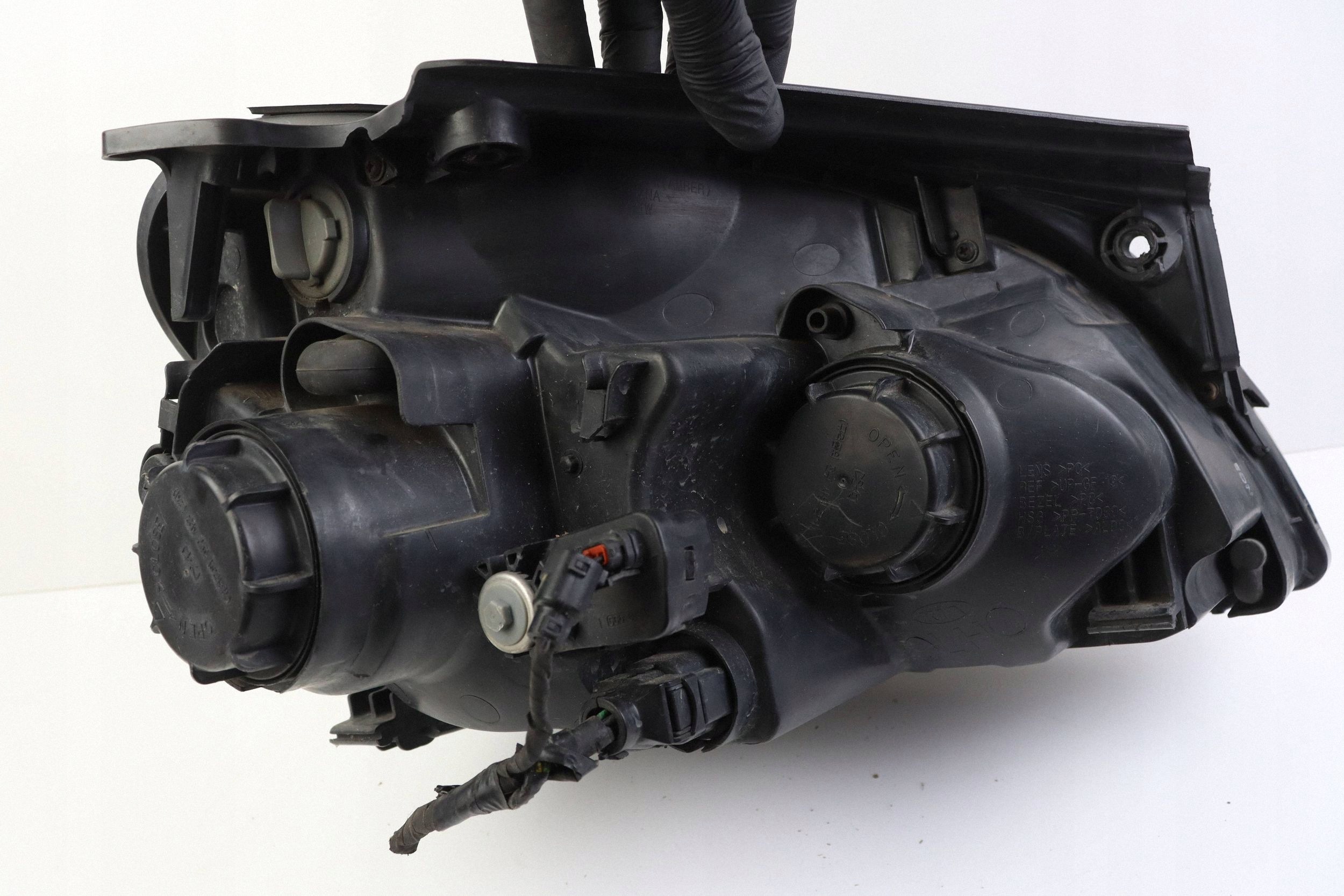 KIA CARENS III light front left front 2357NA EUROPA