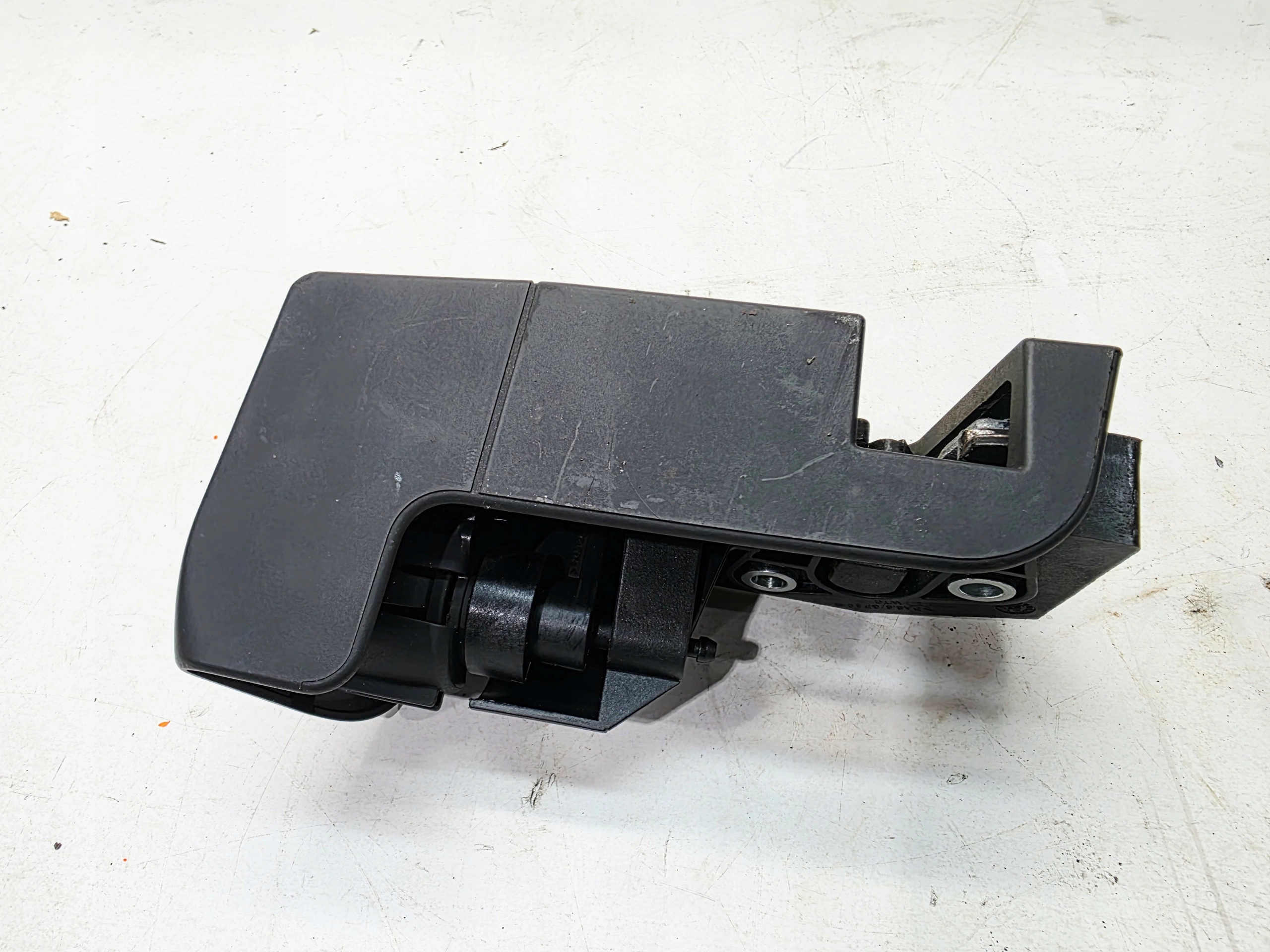 lock KANAPY right rear part AUDI AUDI A4 B7 A6 C6 4B0885734C