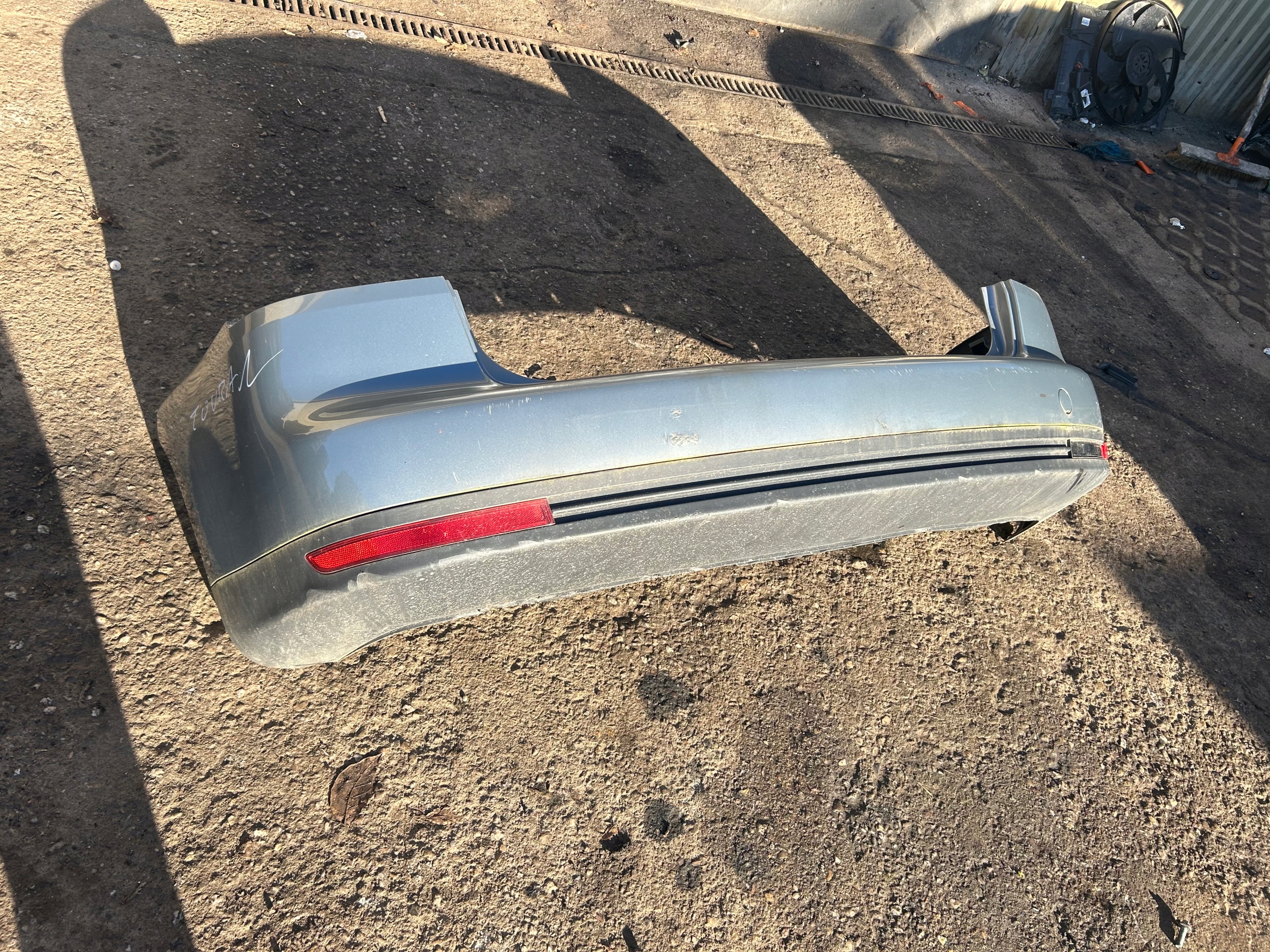 VW TOURAN e LIFT Paraurti posteriore LR7N