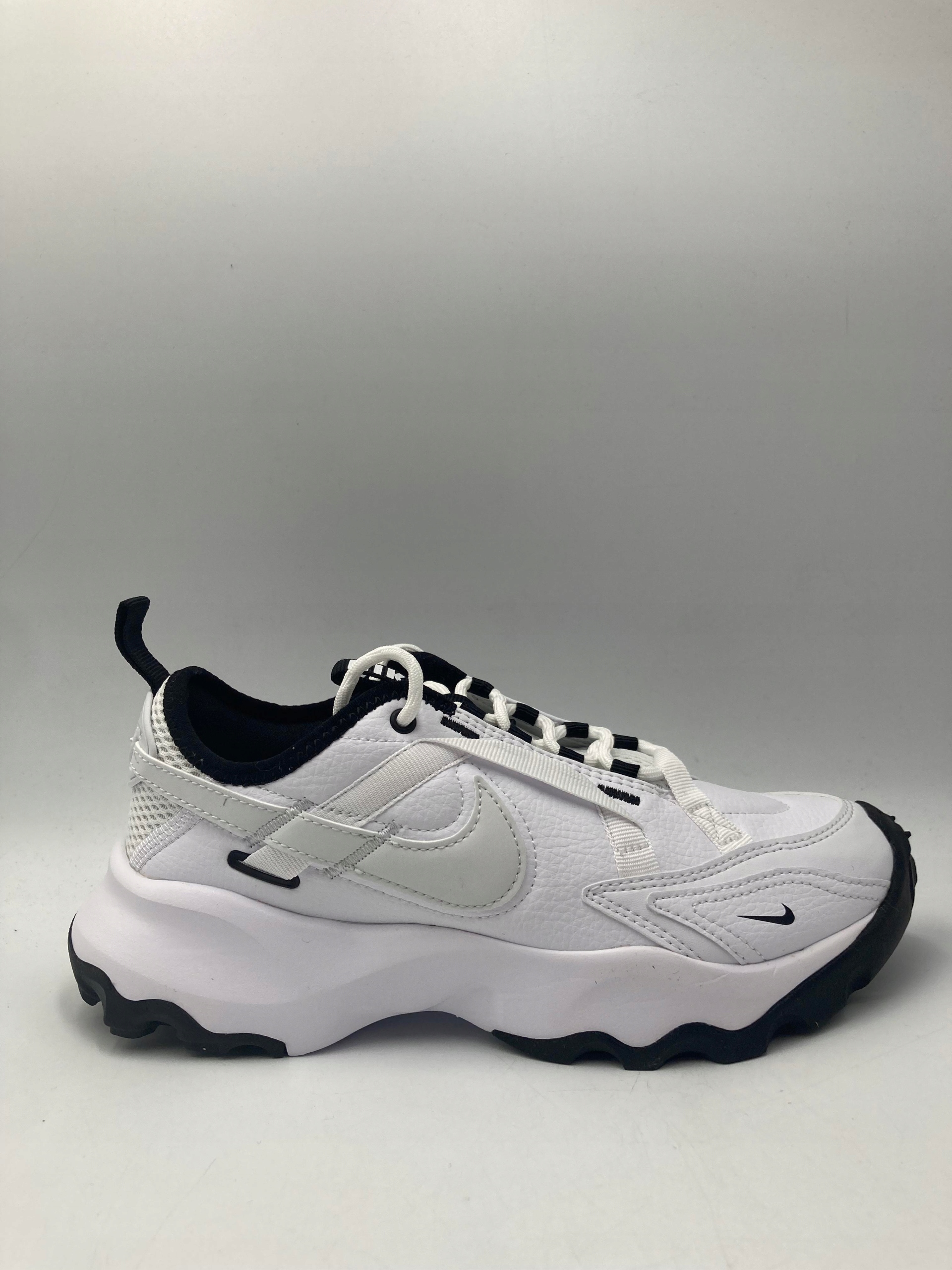 Nike sportovní obuv W Nike Tc 7900 DR7851 100 Velikost 36,5