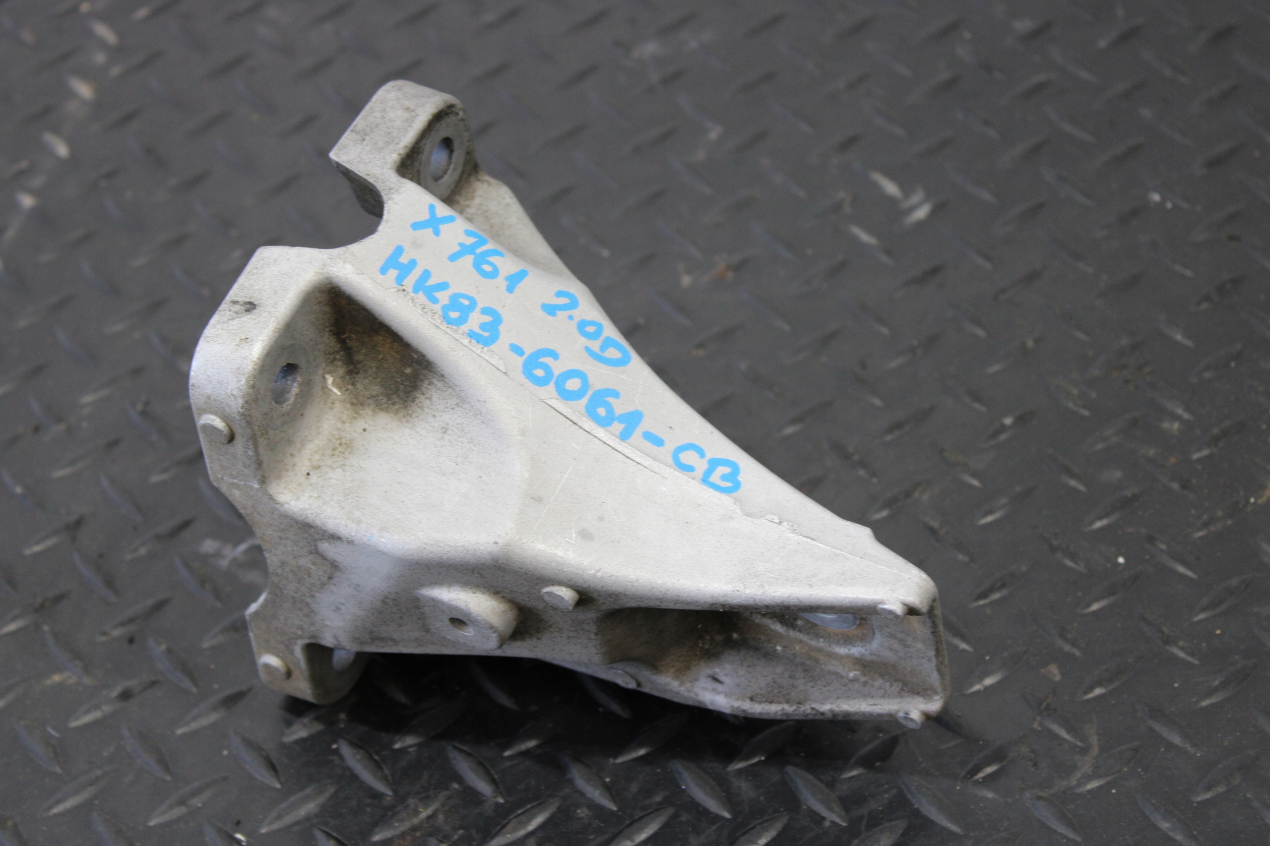Support Support plaque Moteur JAGUAR F-PACE X761 HK83-6061-CB