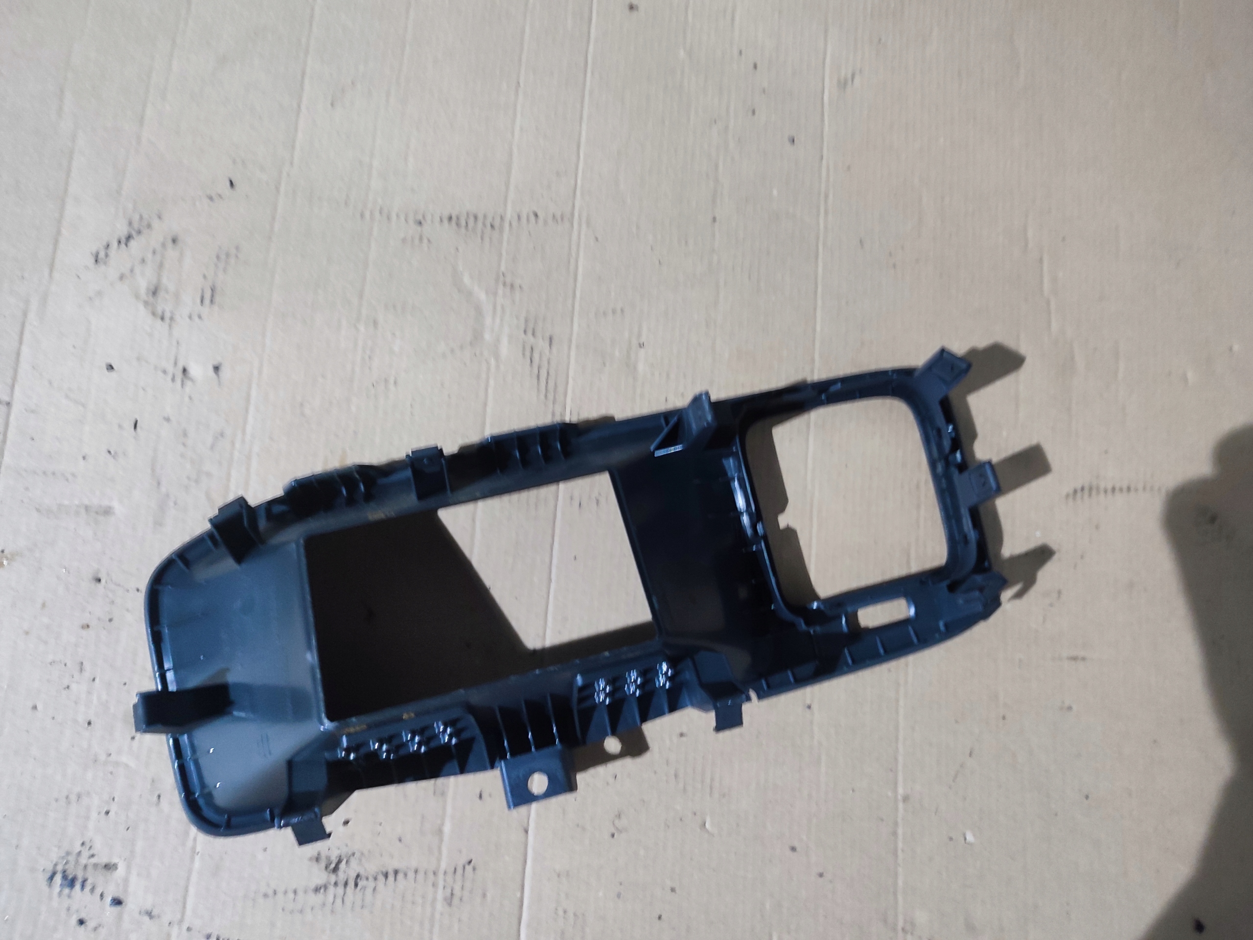 frame odtwarzacza muzyki VOLVO V60 1281641