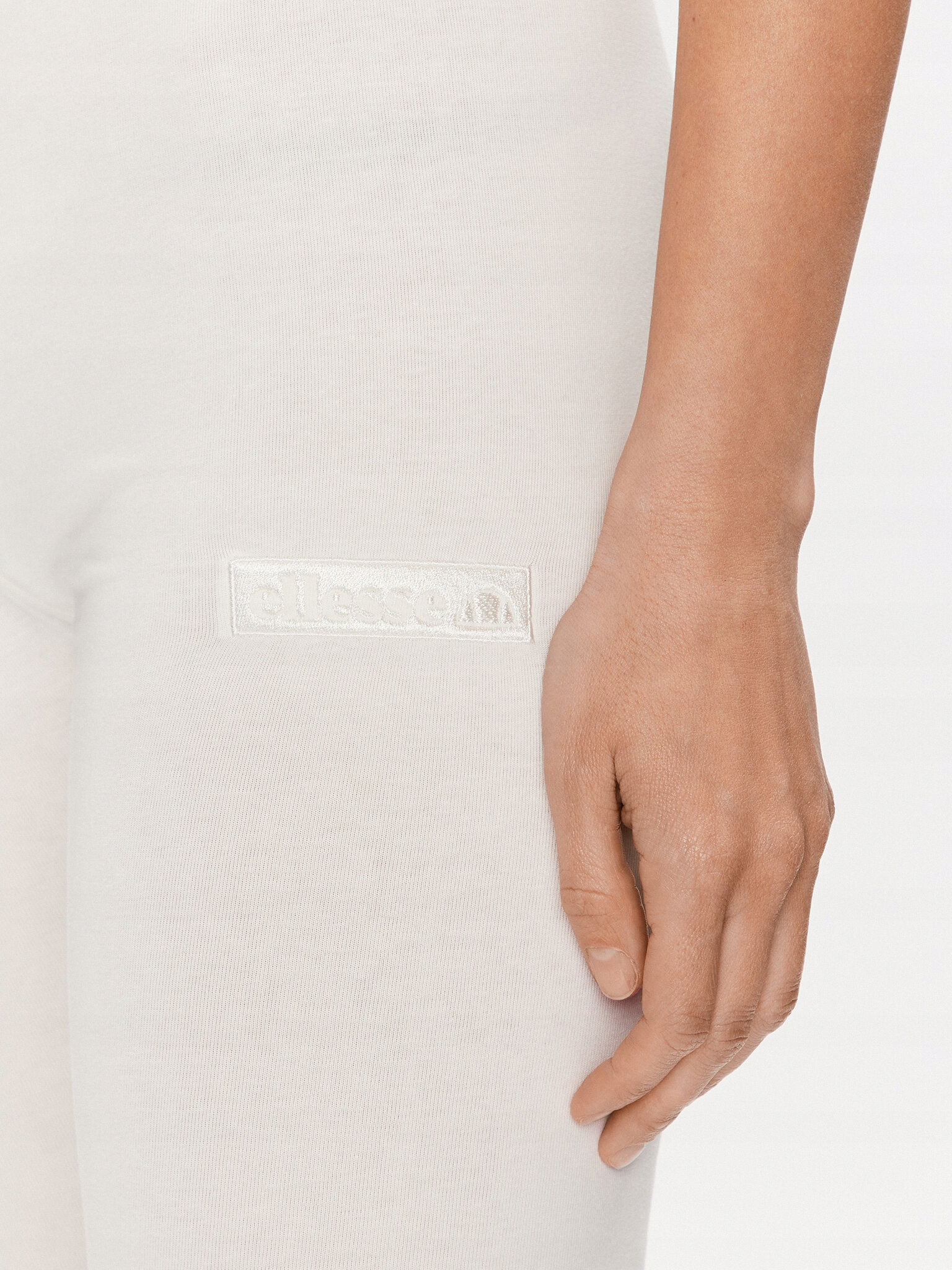 Ellesse Szorty sportowe Sogan SGR17900 Biały Slim Fit