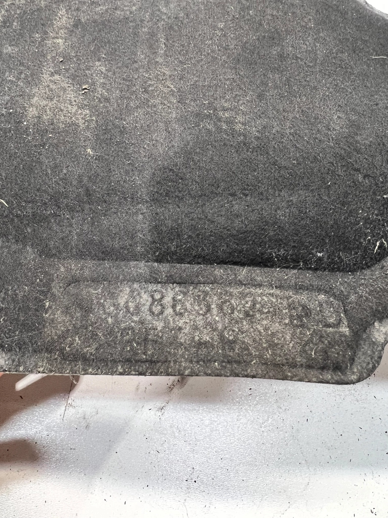 hangszigetelő GNIAZDA rugó ? AUDI A6 C7 4G0863827D