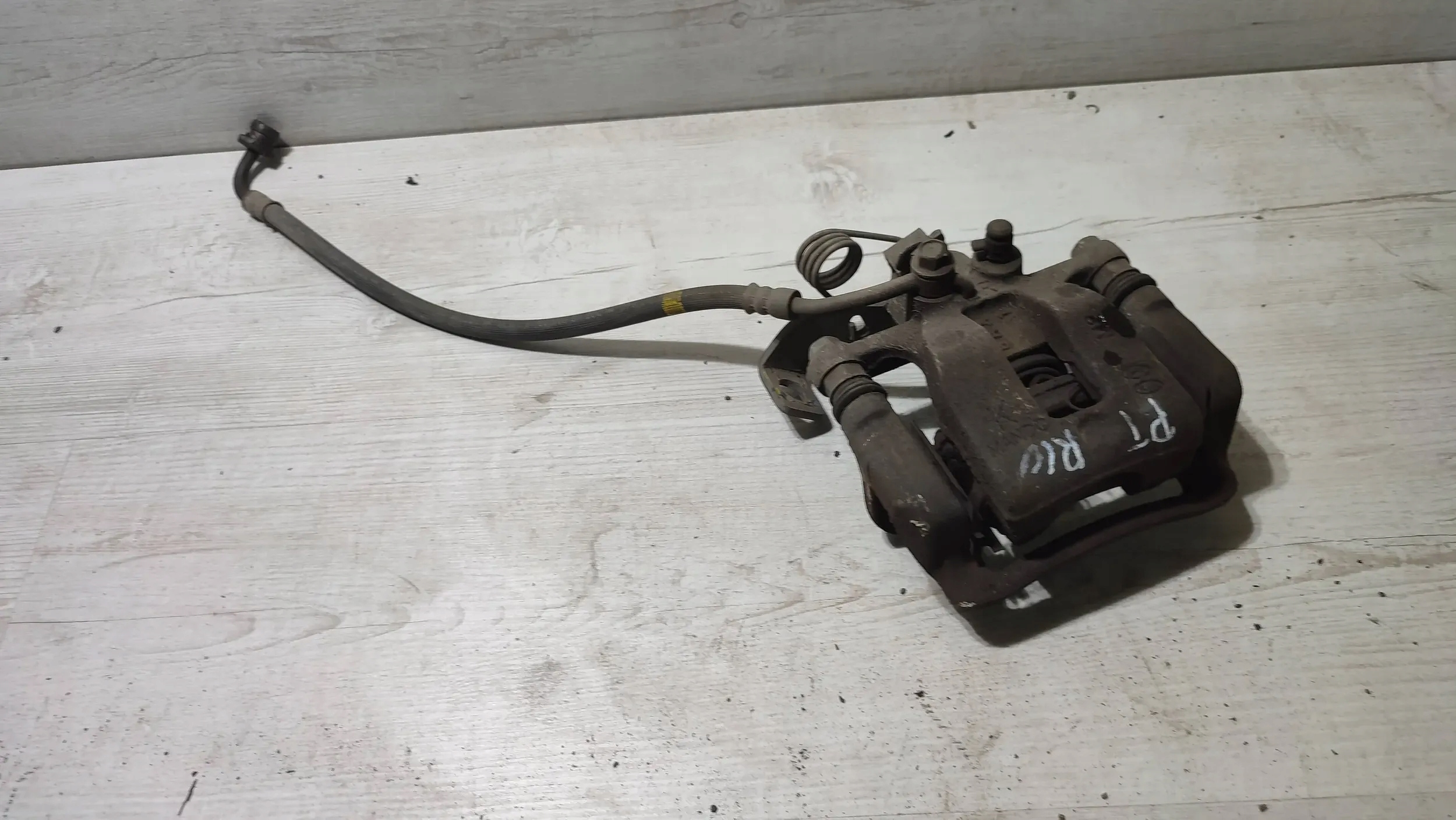 KIA Rio IV 18r rear part side right caliper