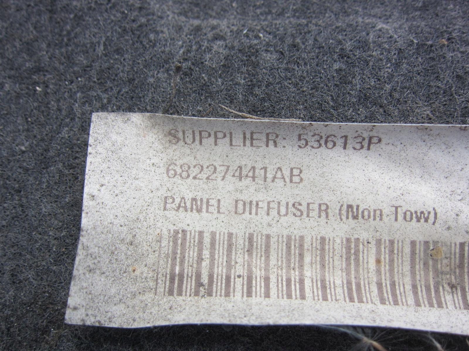 CHRYSLER PACIFICA fedél alváz hátso 68227441AB