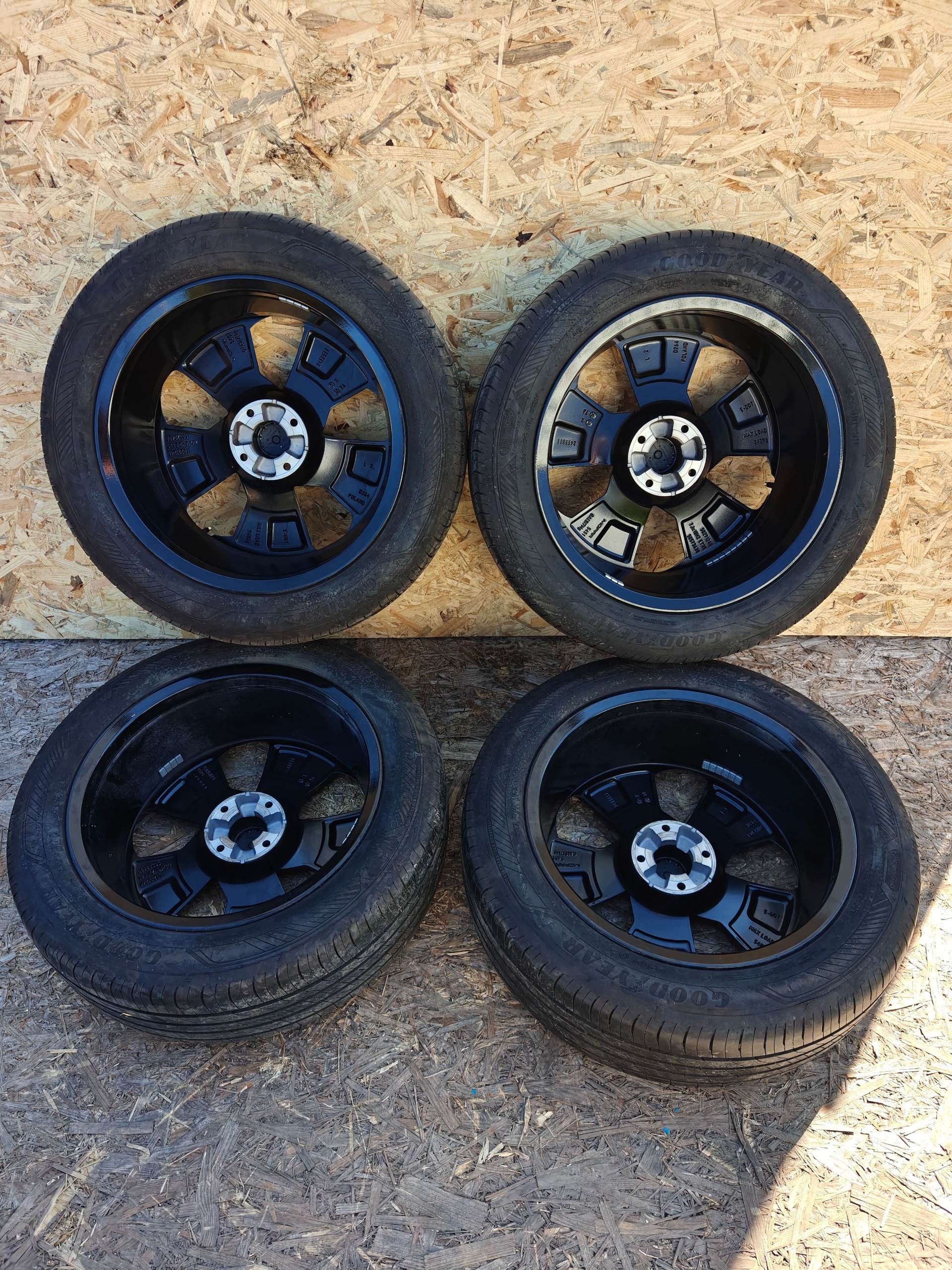 Reifen Räder felgen Reifen ALFA ROMEO JUNIOR GOODYEAR 215 55 18 2025 ROK!!! 50573638
