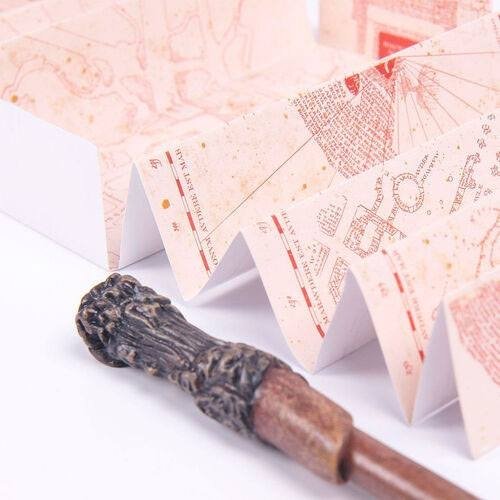 HARRY POTTER - ZESTAW PRZYBORÓW SZKOLNYCH Kolor Odcienie czerwieni