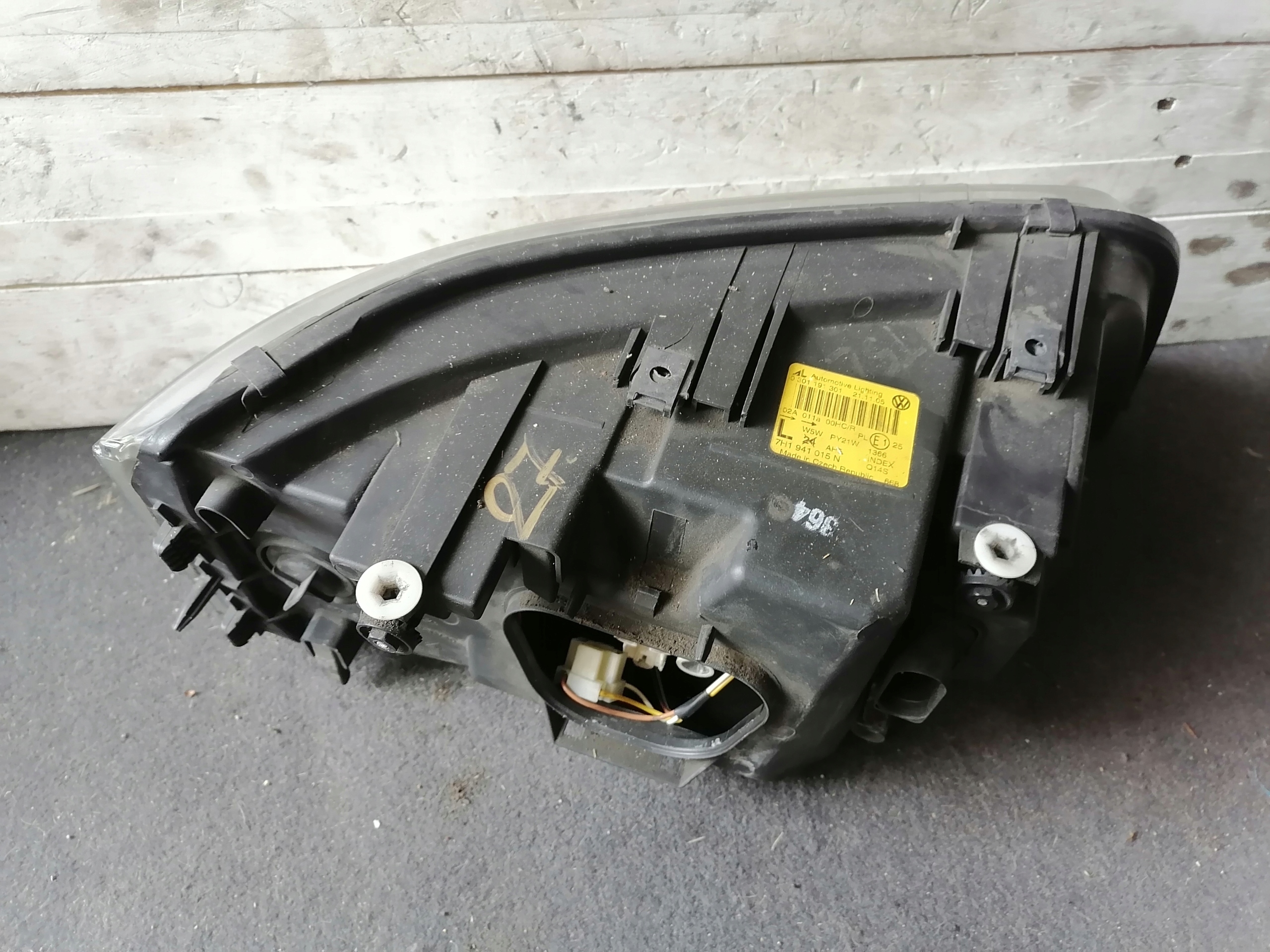 light left front VOLKSWAGEN T5 7H1941015 N