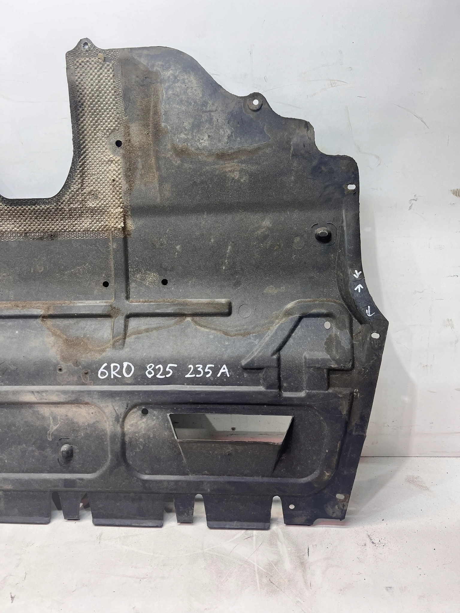 cover cover below engine AUDI A1 6R0825235A 57/26