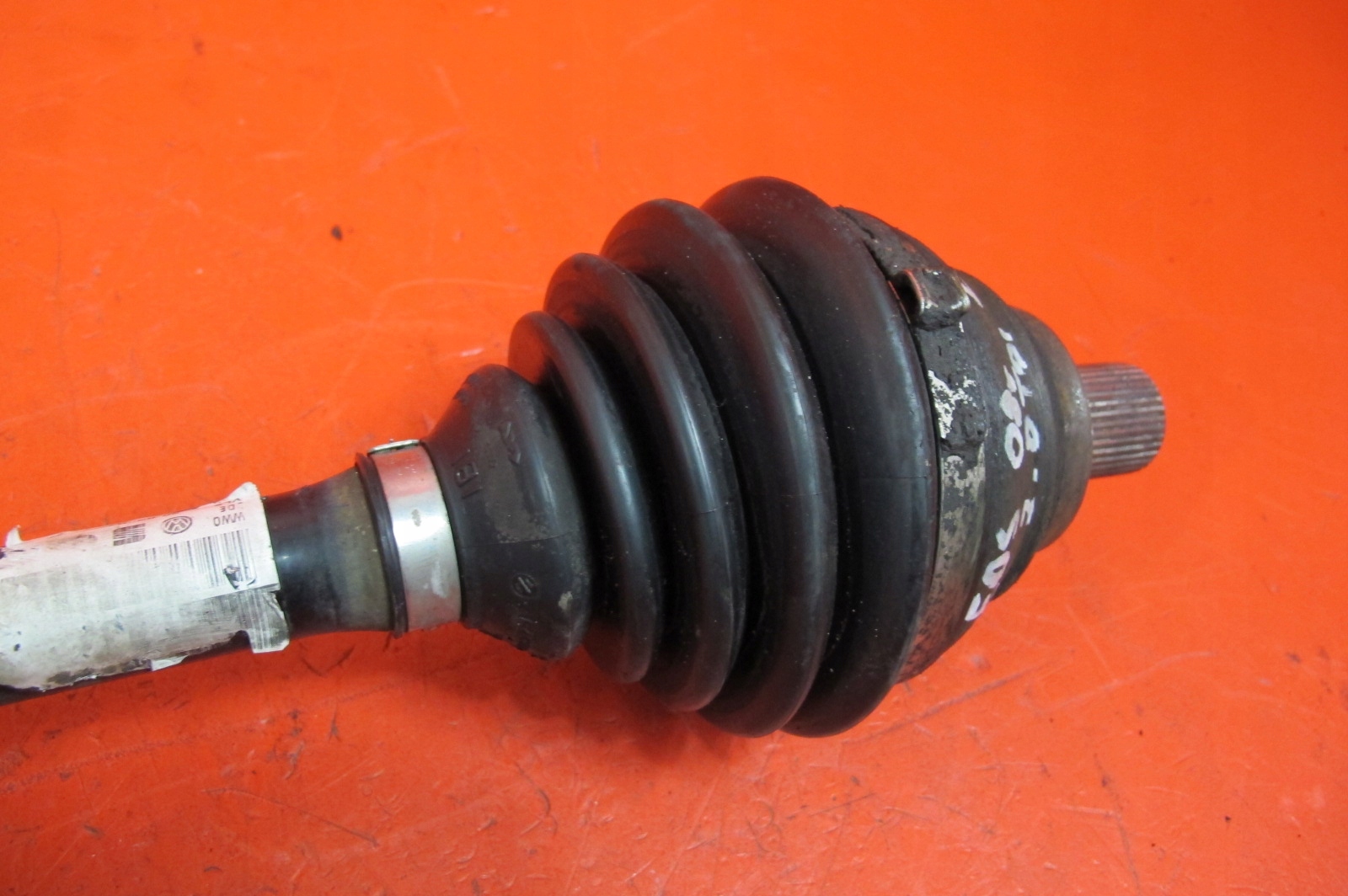 VOLKSWAGEN EOS 1F 2.0 TDI BMM semi-axis left short.