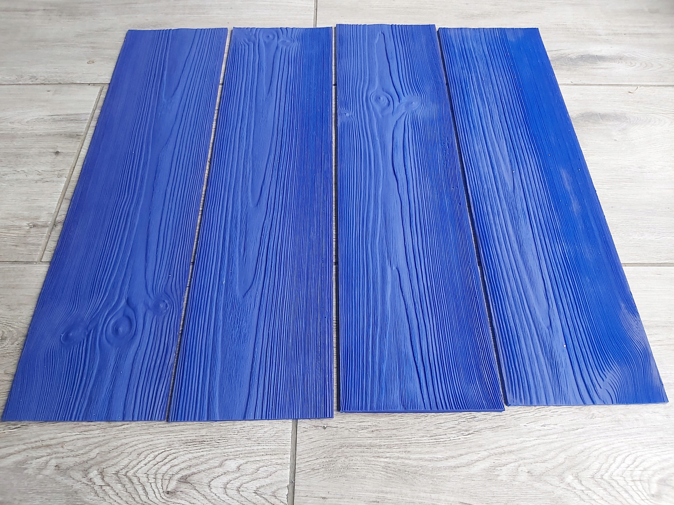 Forma do imitacji deski elewacyjnej szpaletowania