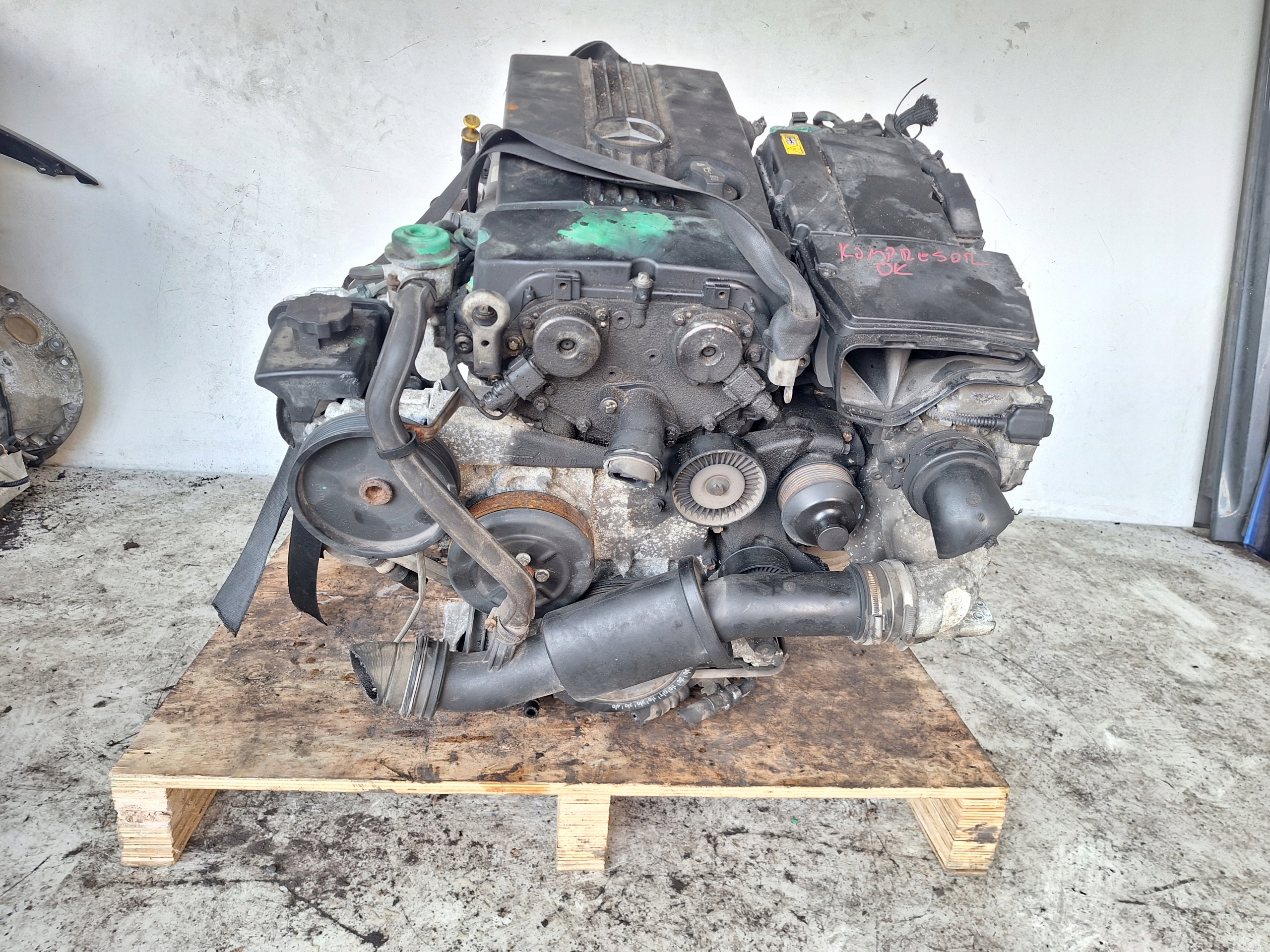 MERCEDES C-KLASA W203 E-KLASA W211 engine 1.8 compressor; 140KM 271946