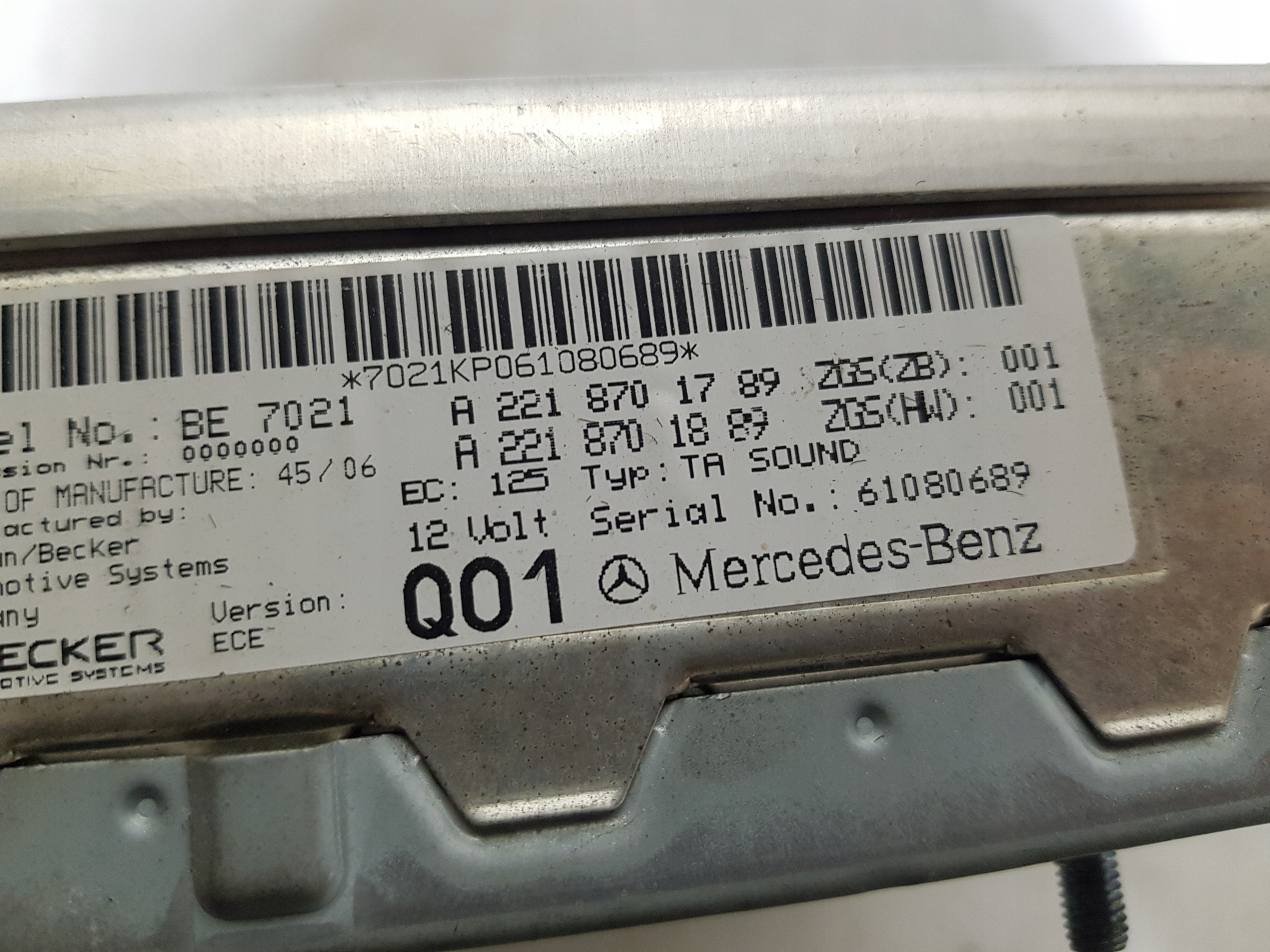 MERCEDES S-KLASA W221 amplifier HARMAN KARDON LOGIC 7 BE7021