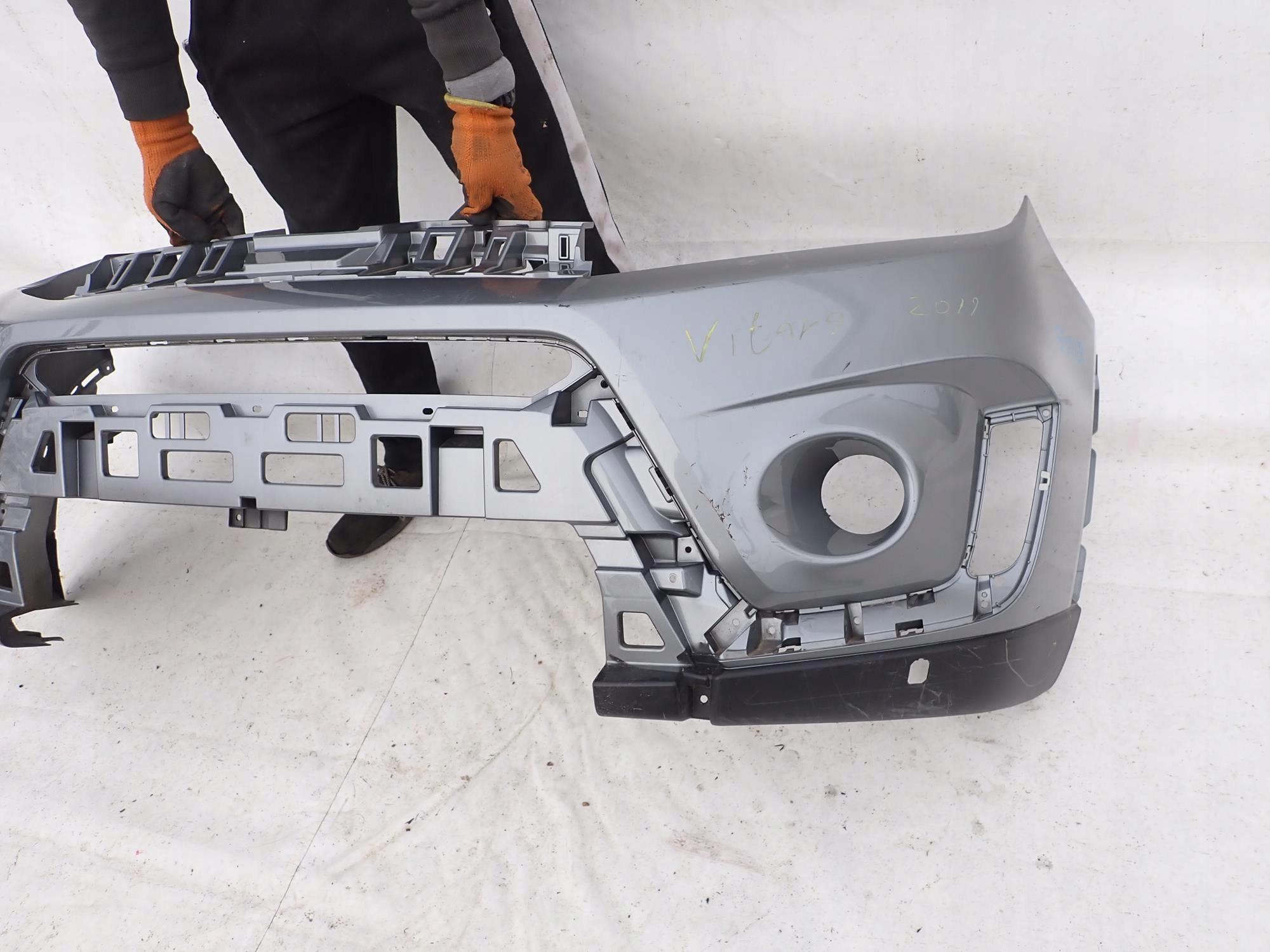 SUZUKI VITARA II 2 LIFT 18-> bumper front PDC