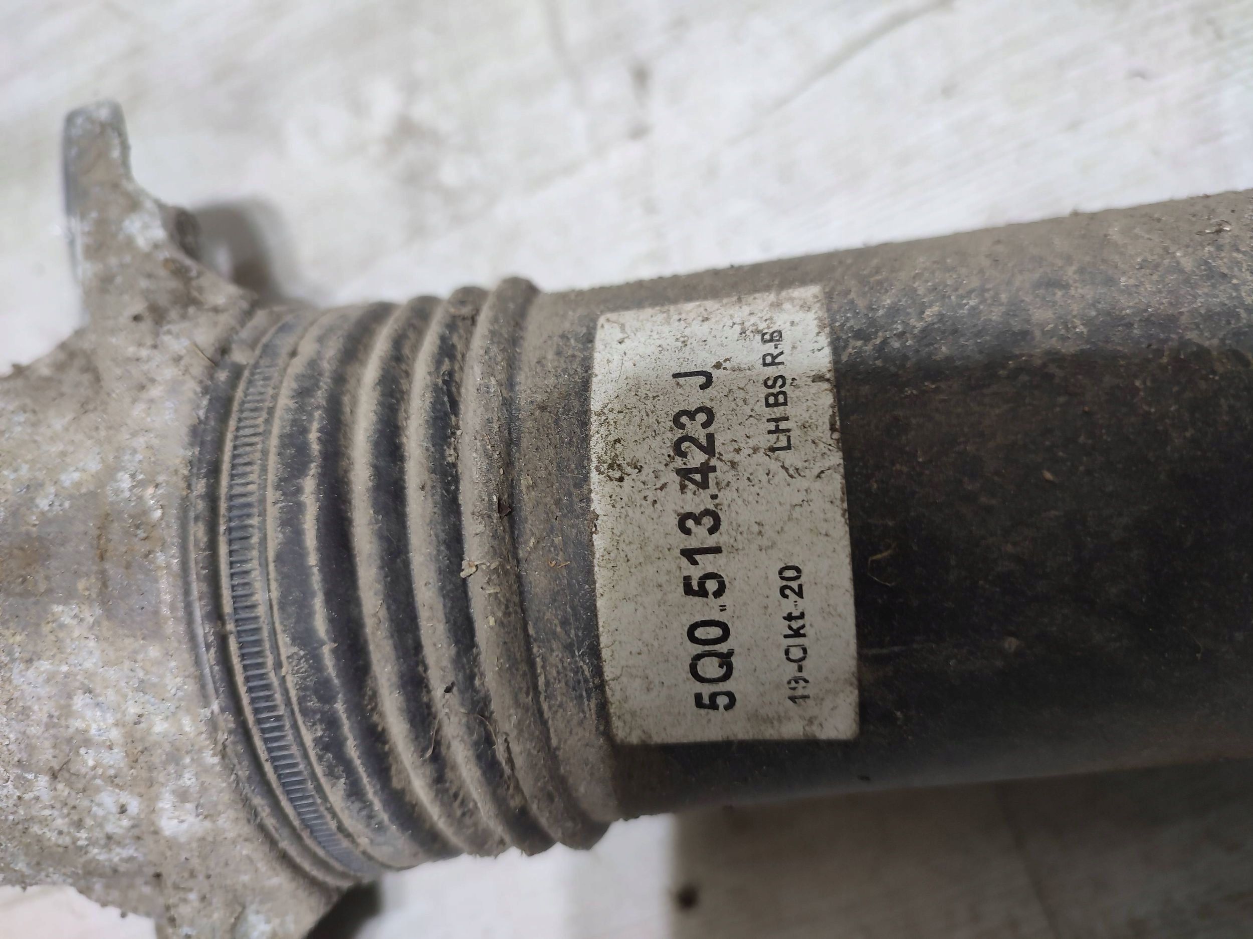 Volkswagen Touran III 2020 rear part right shock absorber