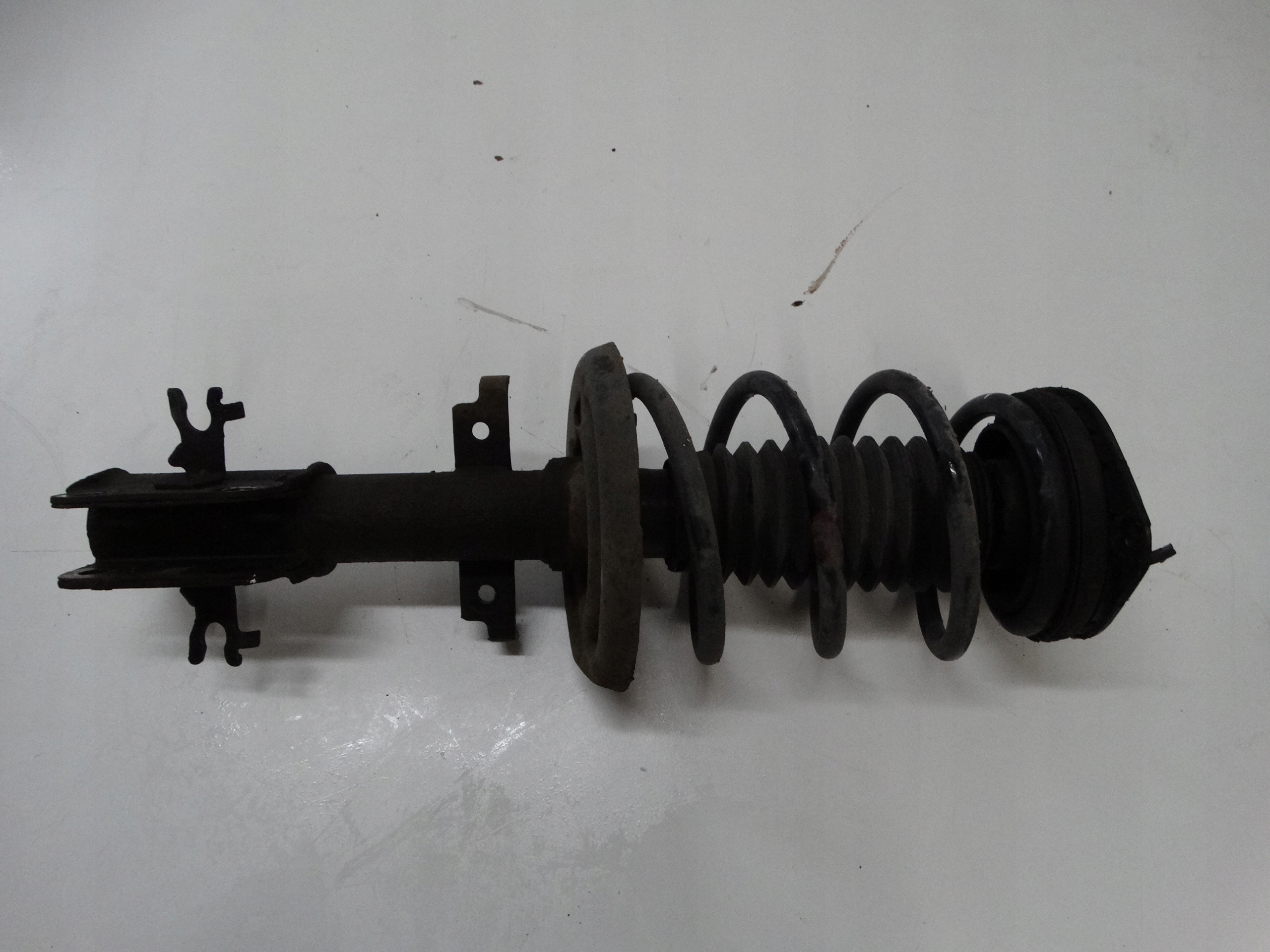 shock absorber left front RENAULT LAGUNA III Diesel