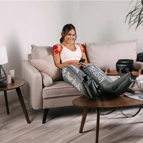 Электростимулятор мышц Therabody Powerdot Duo.