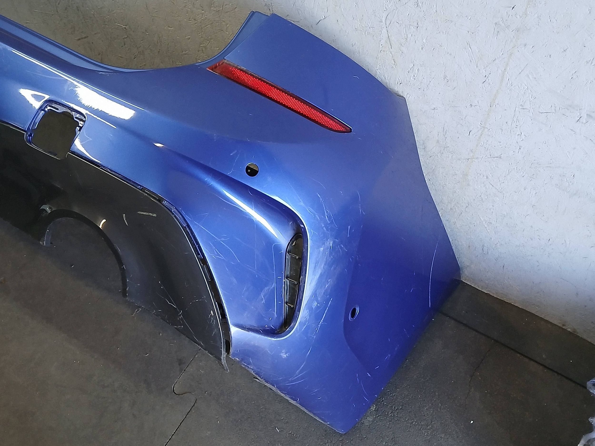 nárazník záď BMW III 3 G21 M PAKIET