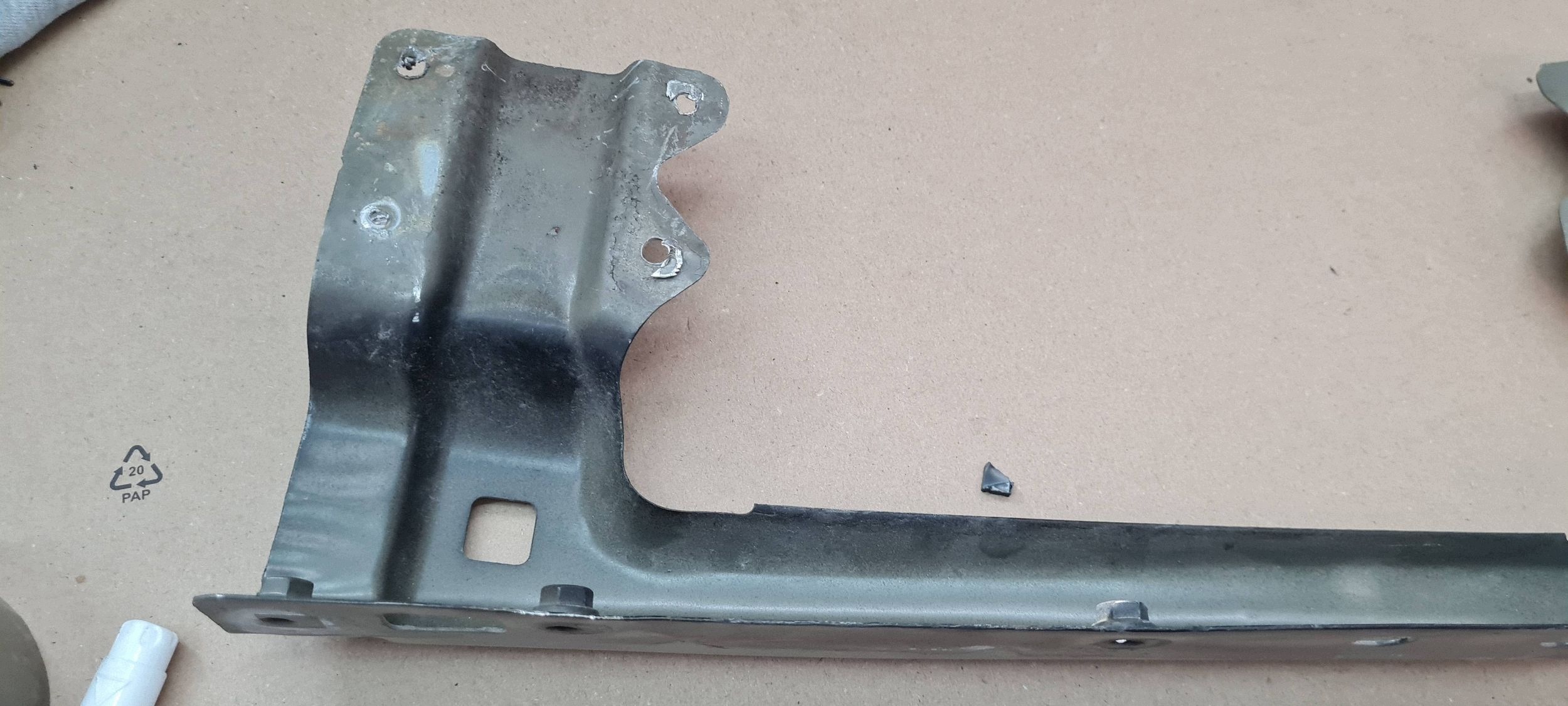 Ford Edge II 2020 ST LIFT Support plaque Console Aile Droit Avant UM AGAT