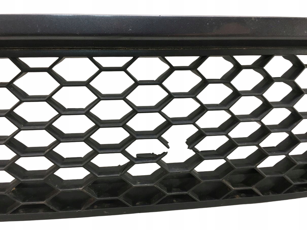 Grill mitte der Stoßstange vorne GOLF VI 5K0853677C