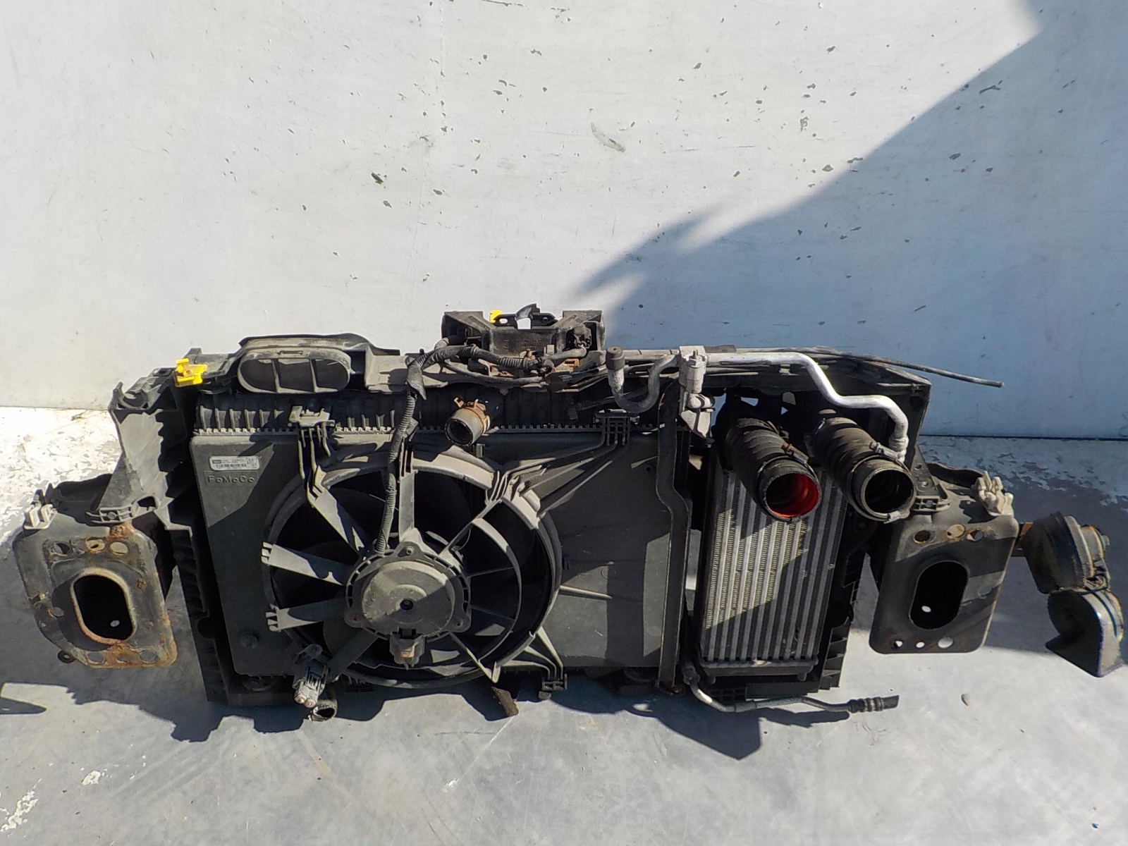 883 FORD FIESTA MK7 VII support panel for radiators sider radiator