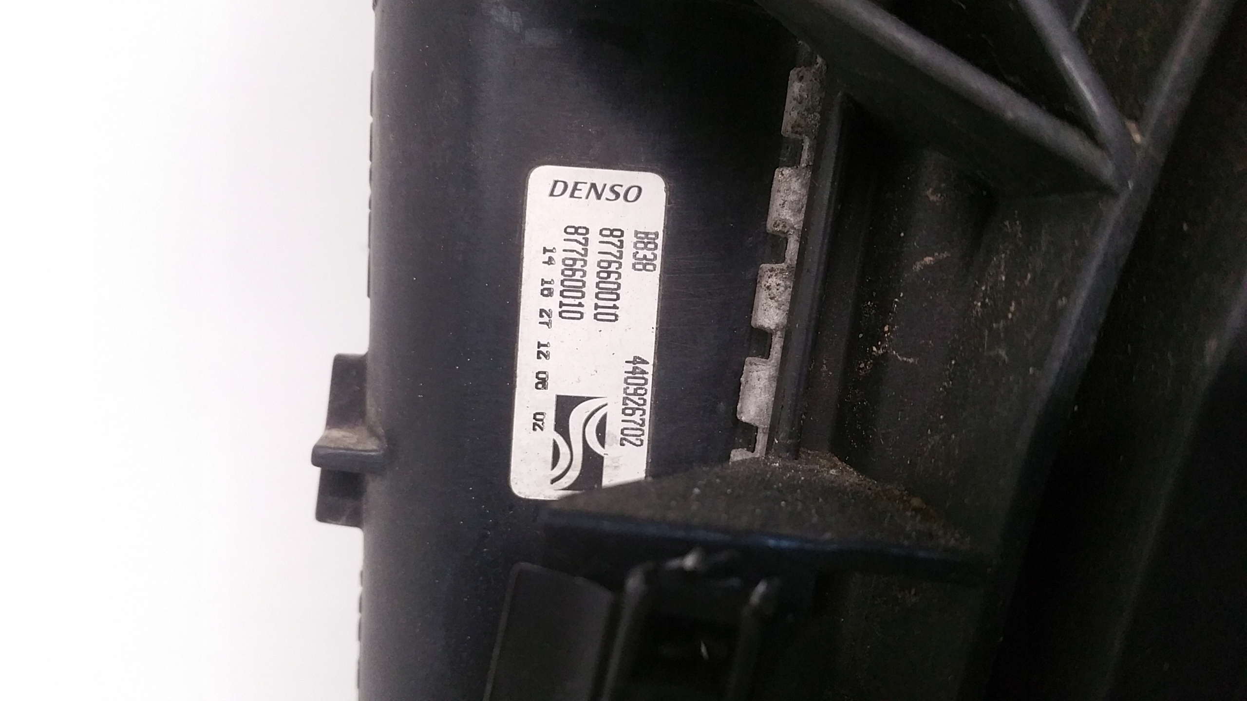 chladič ventilátor 877660010 Opel Corsa D