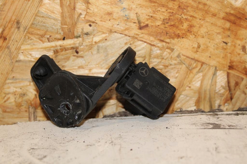 A0009055800 - Датчик удара MERCEDES CLA W117