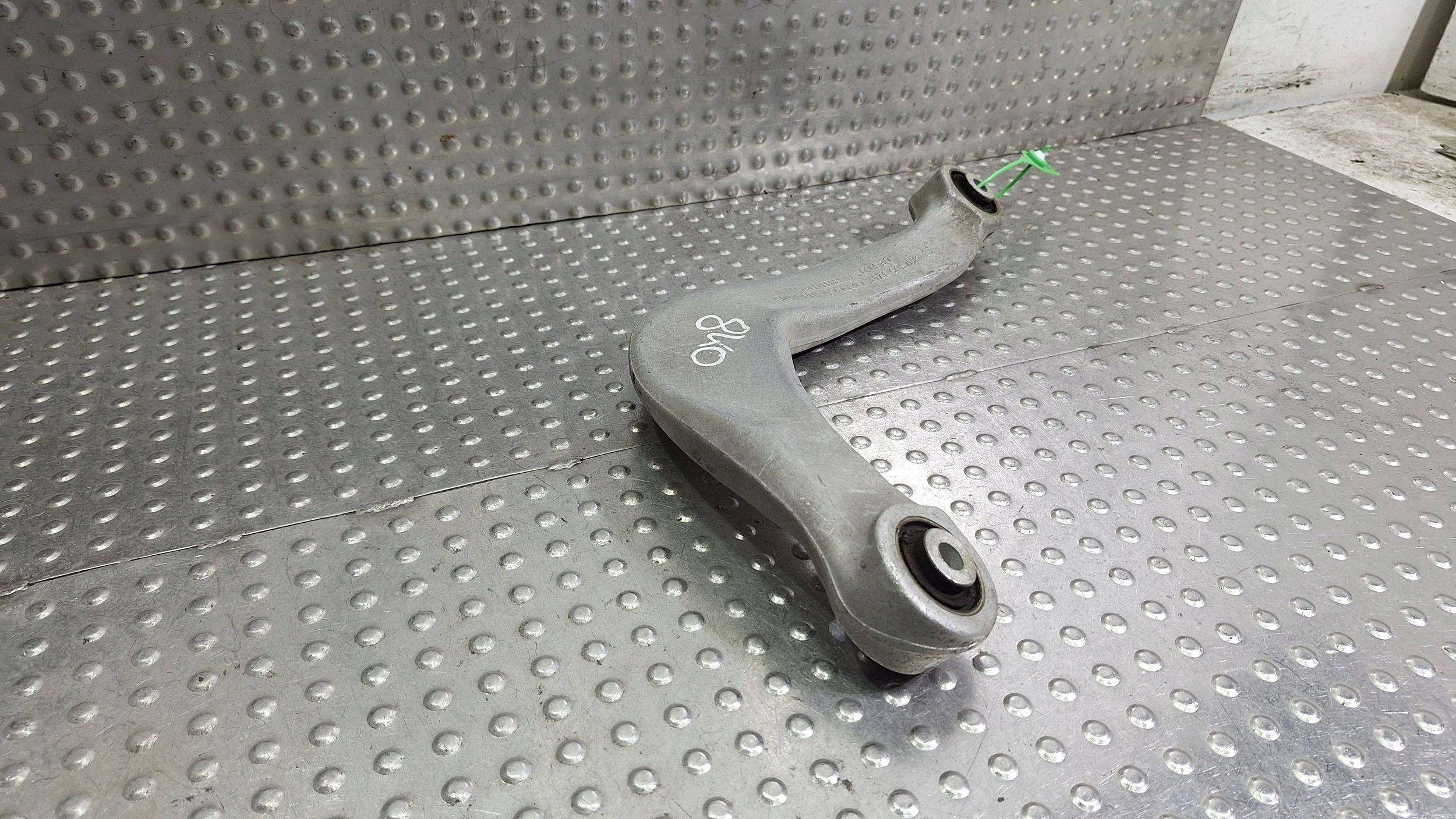 Querlenker rechts heck 8K0505324F AUDI A4 B8 A5 8T A7 A6 C7 Q5 8R
