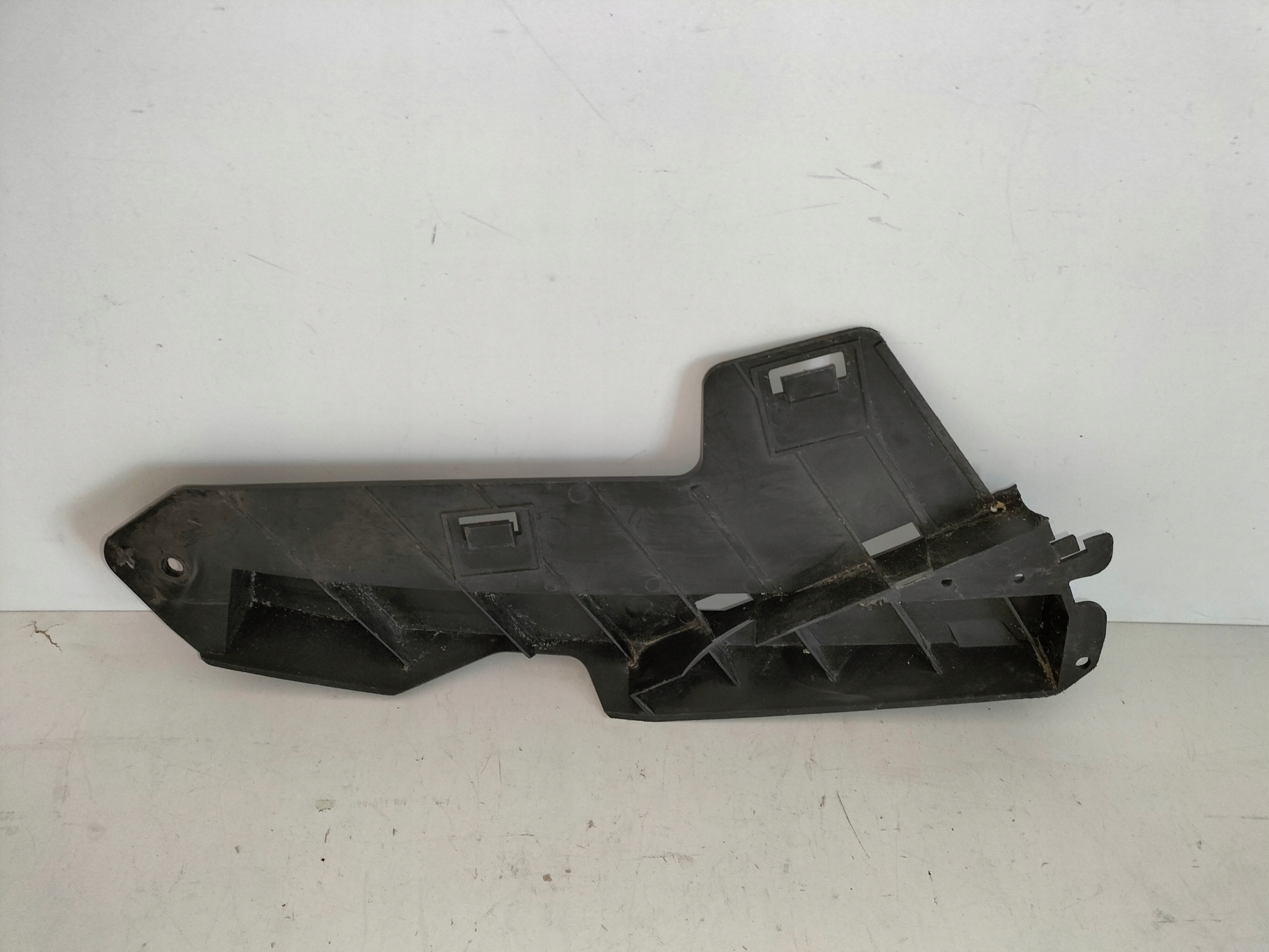 support holder below lampe front left VOLVO S80 II V70 06-13