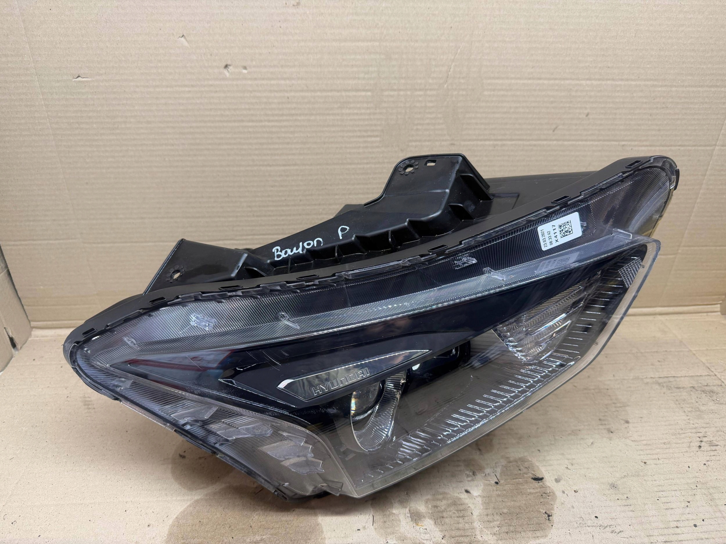 HYUNDAI BAYON 2021- light right front right LED 92102Q0500