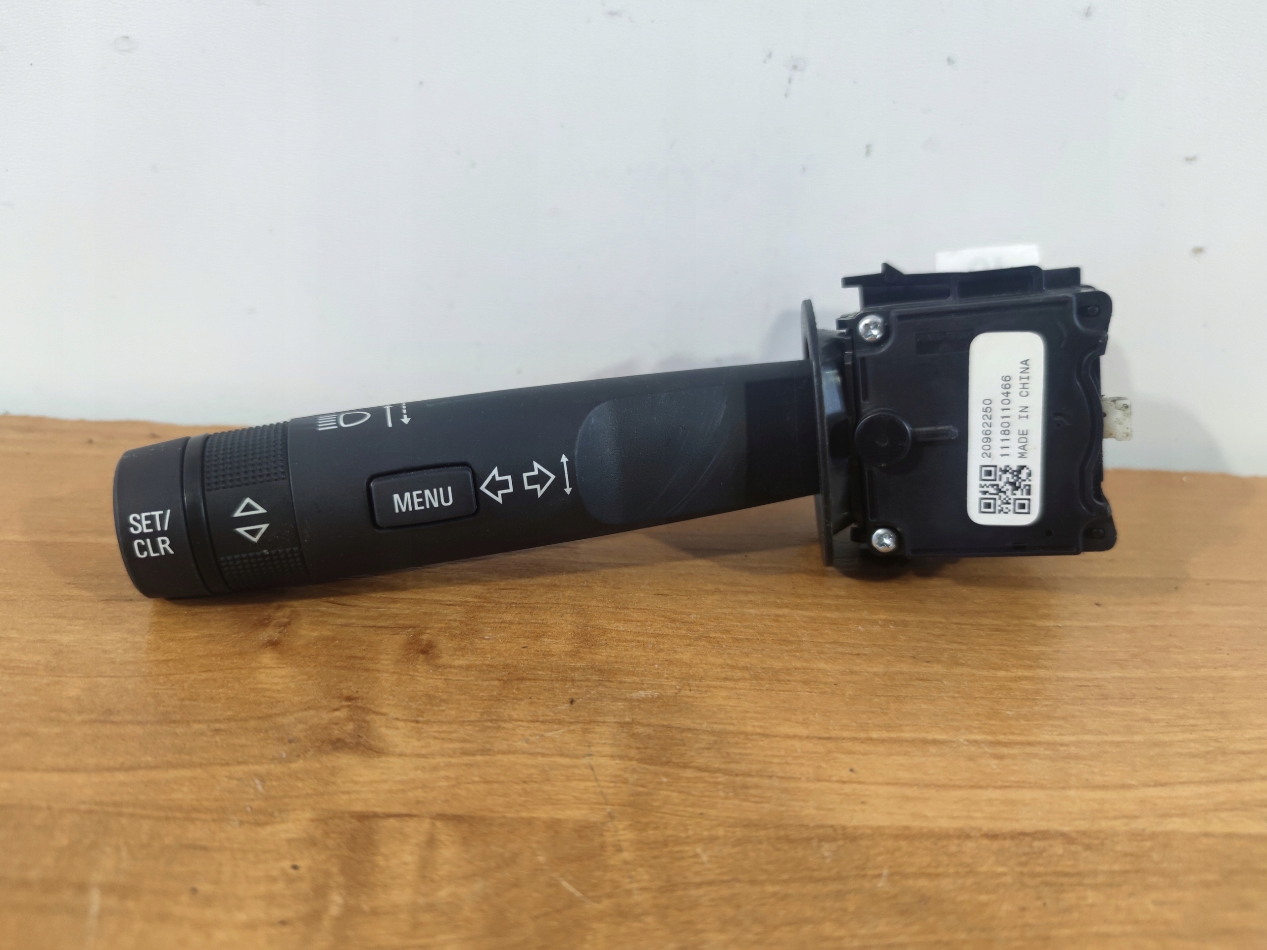 MANETKA switch of indicators AVEO MOKKA