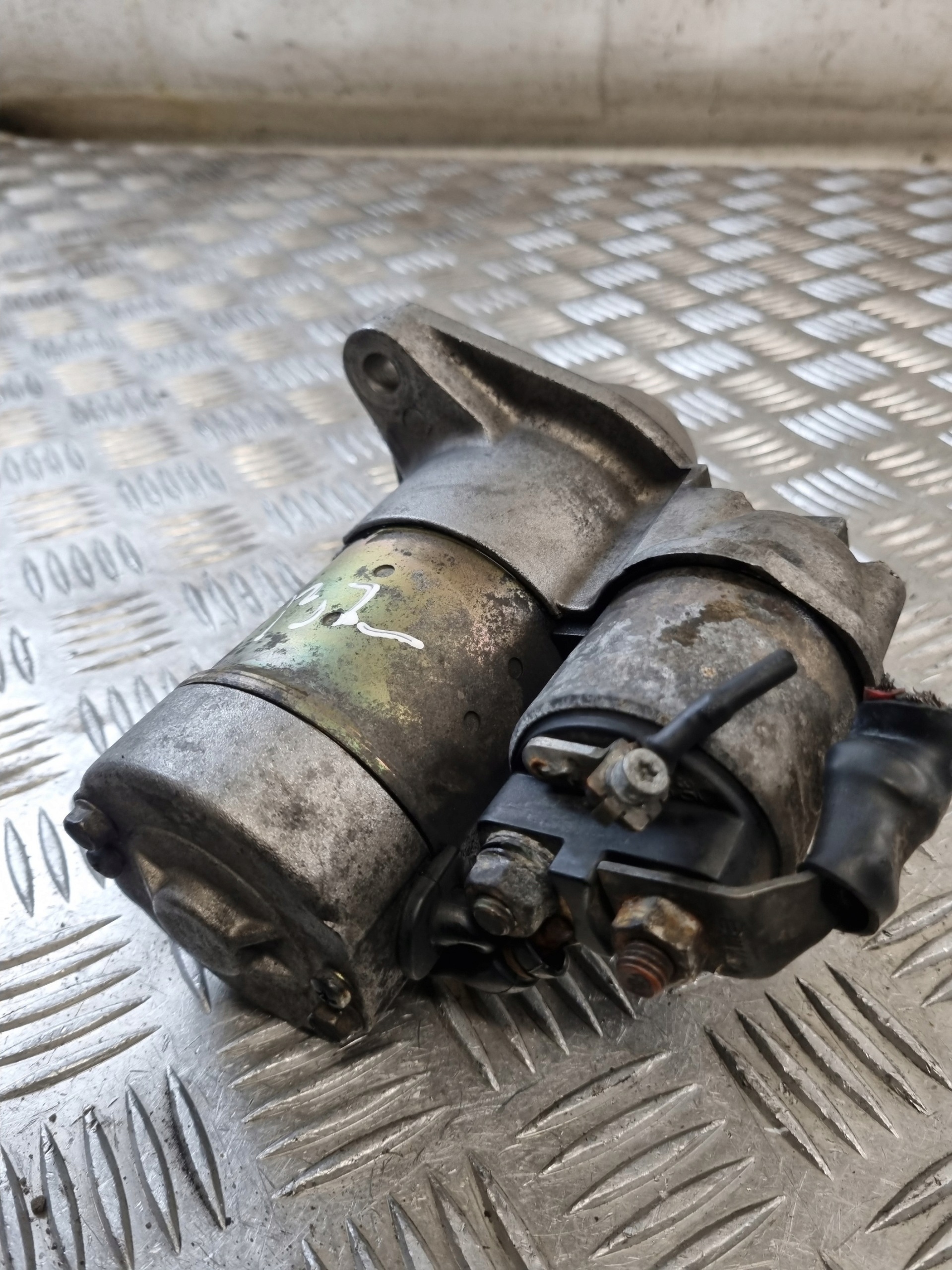 moteur du démarreur OPEL ASTRA H 1.7D