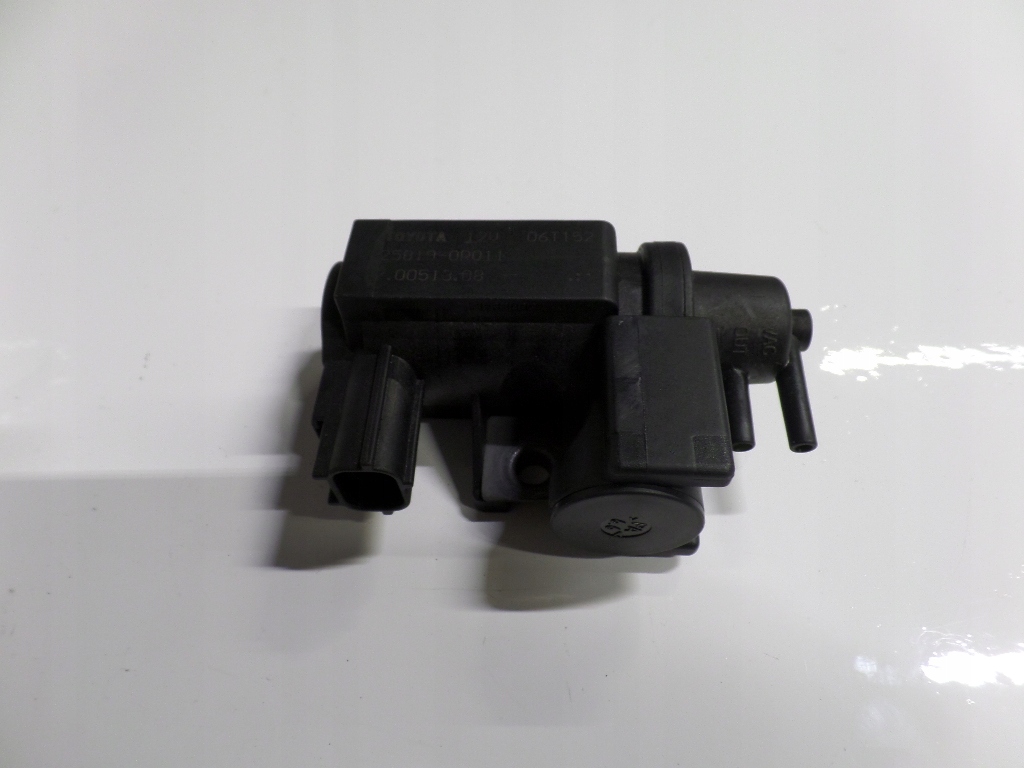 TOYOTA COROLLA VERSO II 2.2 D4D клапан давления