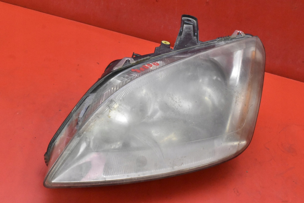 REFLEKTOR left light front FORD FOCUS MK2 II 04-08