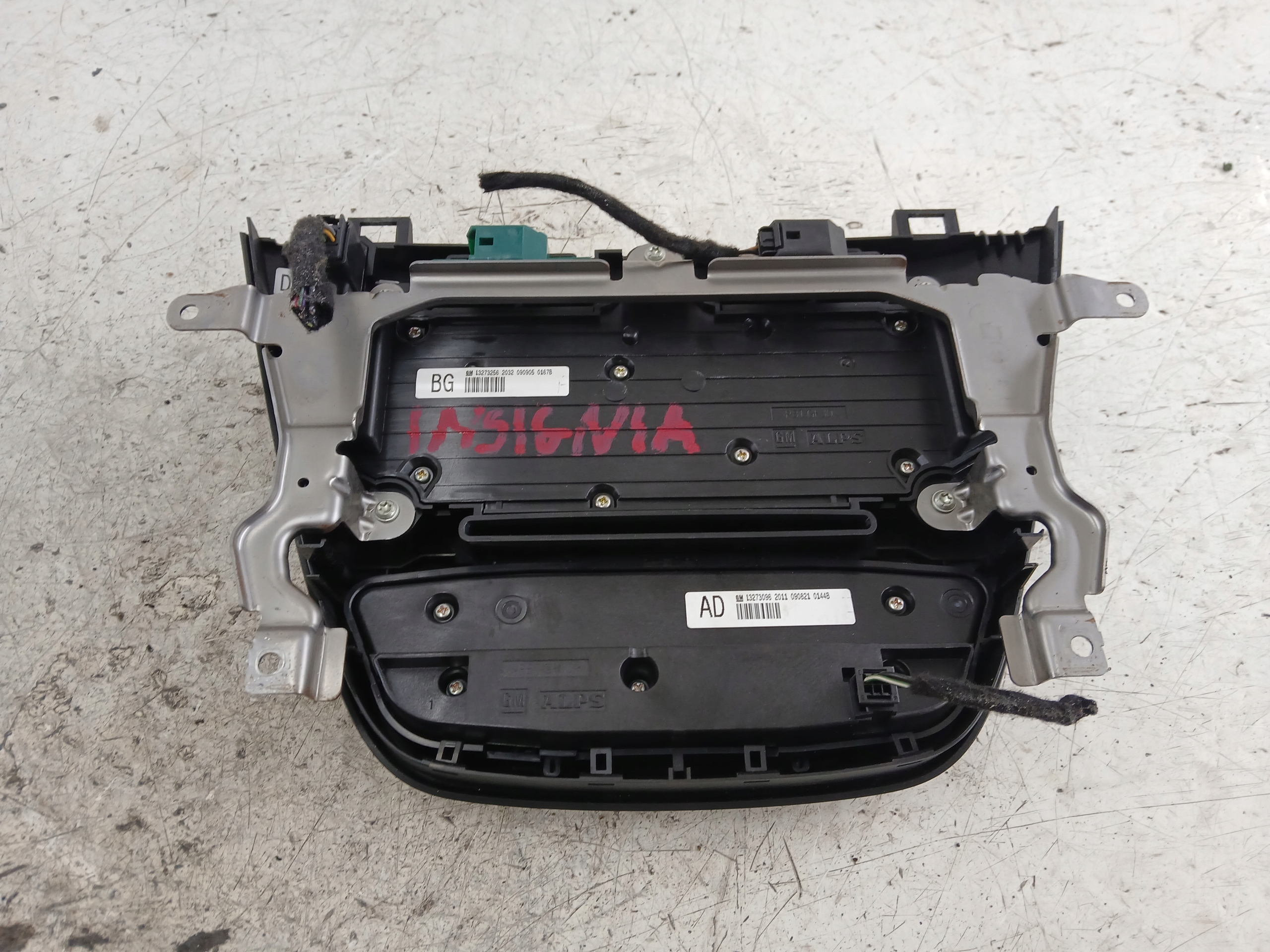PANEL RADIA klimatizaci OPEL INSIGNIA A 13273256 08-14