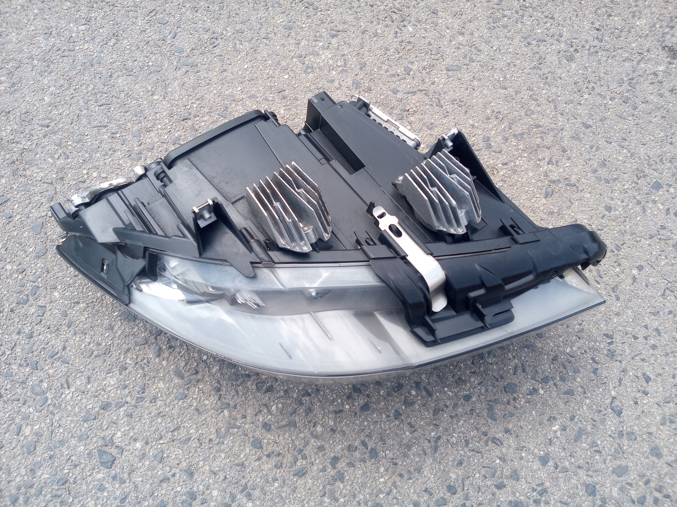 BMW 5 F10 F11 REFLEKTOR LAMPA SKRĘTNA LEWA KPL Rodzaj świateł mijania Ksenonowe