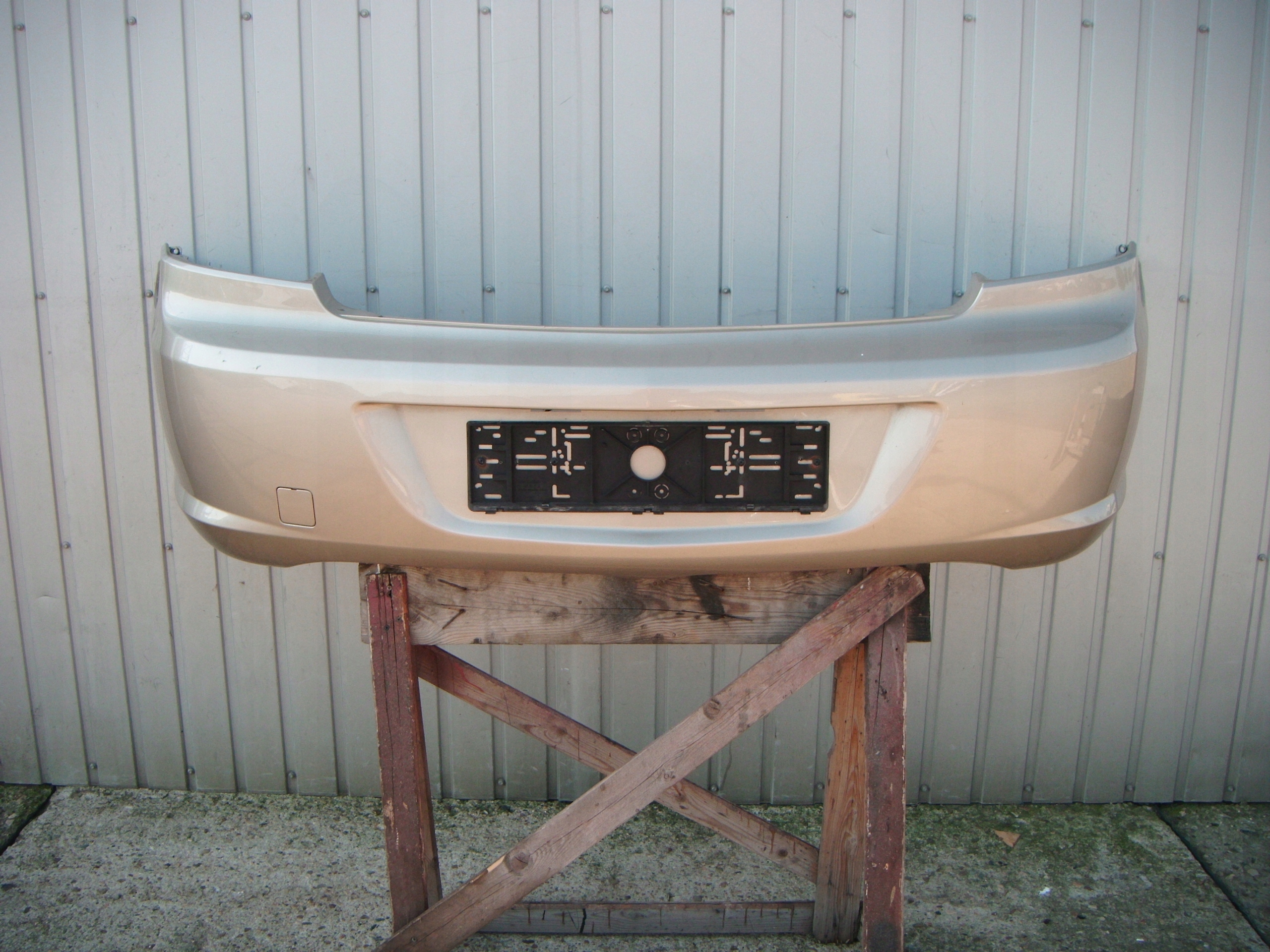 SEBRING III 3 06-10 ZDERZAK TYŁ