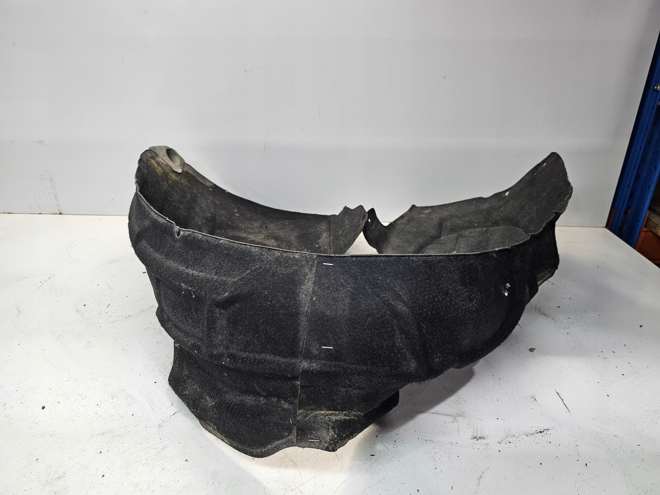 mudguard left front AUDI A6 C6 LIFT MATERIALOWE OK