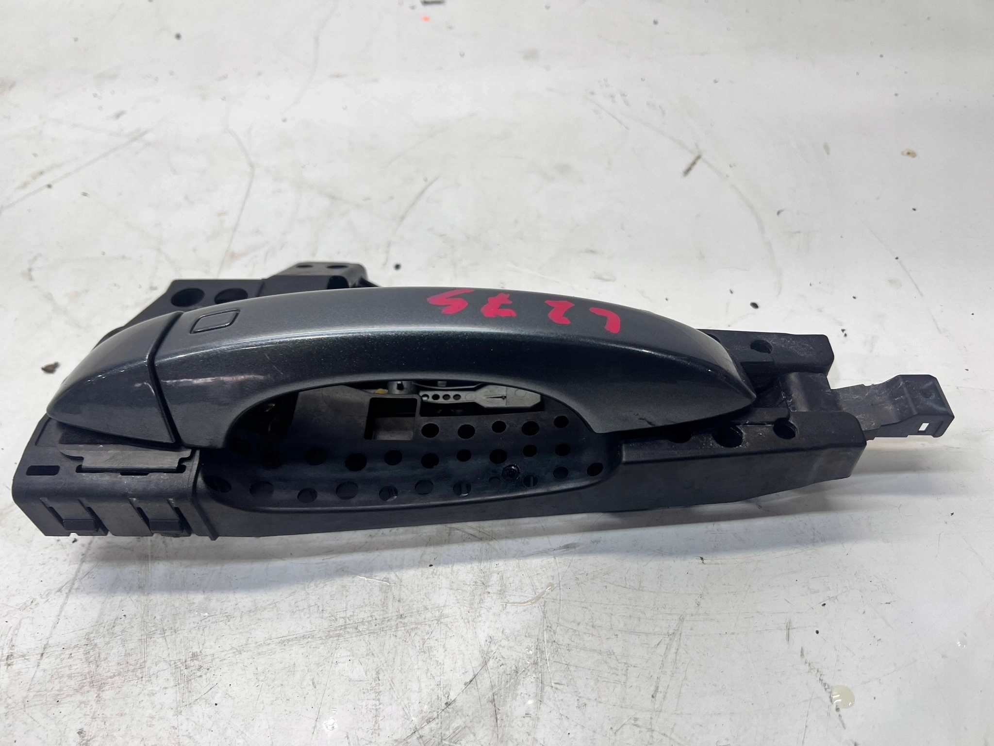 handle left front rear part AUDI A6 C7 4H0837885 LZ7S